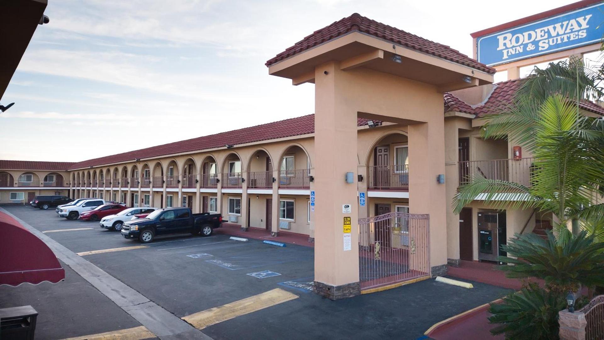Rodeway Inn & Suites Bellflower photo 82