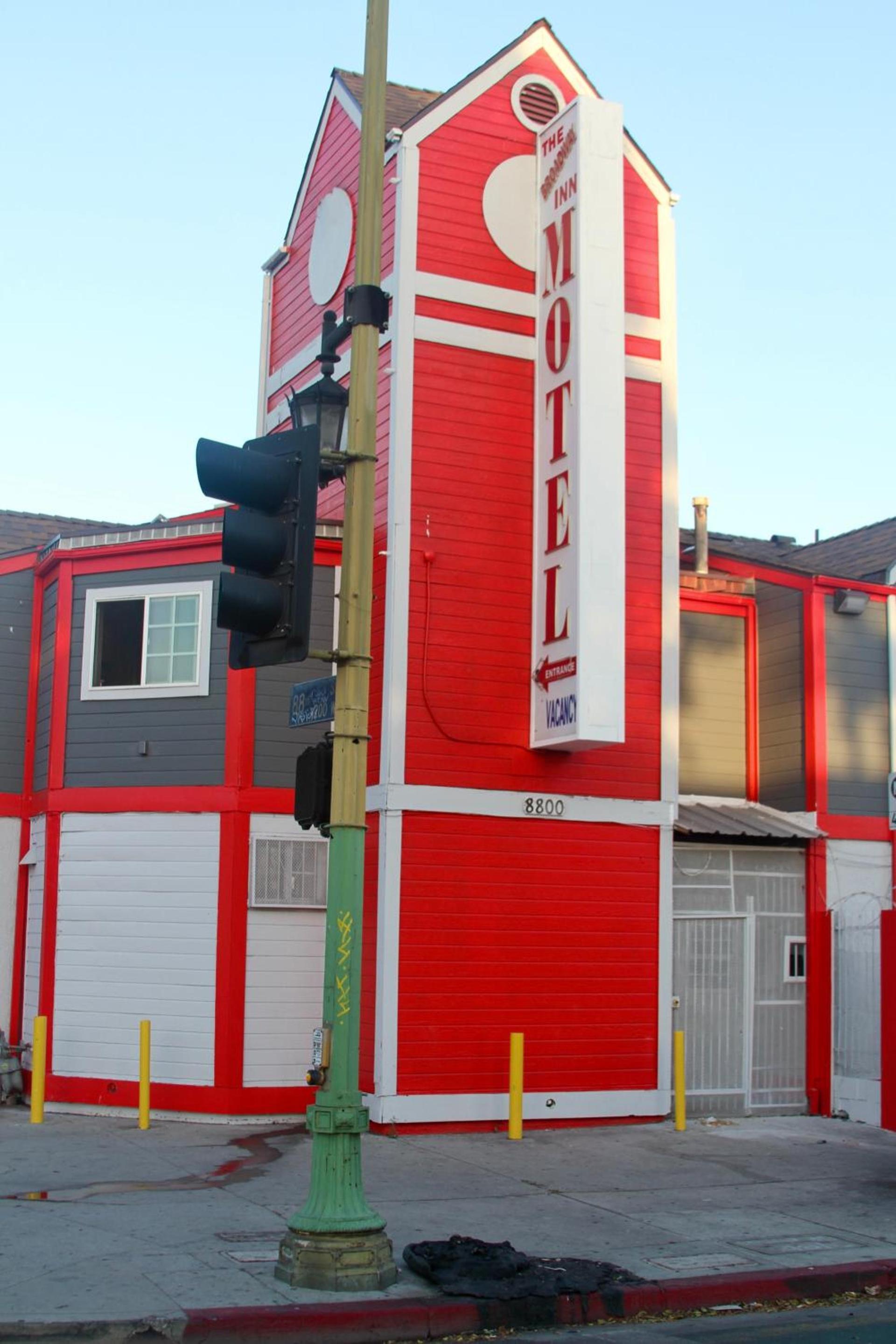 Broadway Inn Motel photo 6