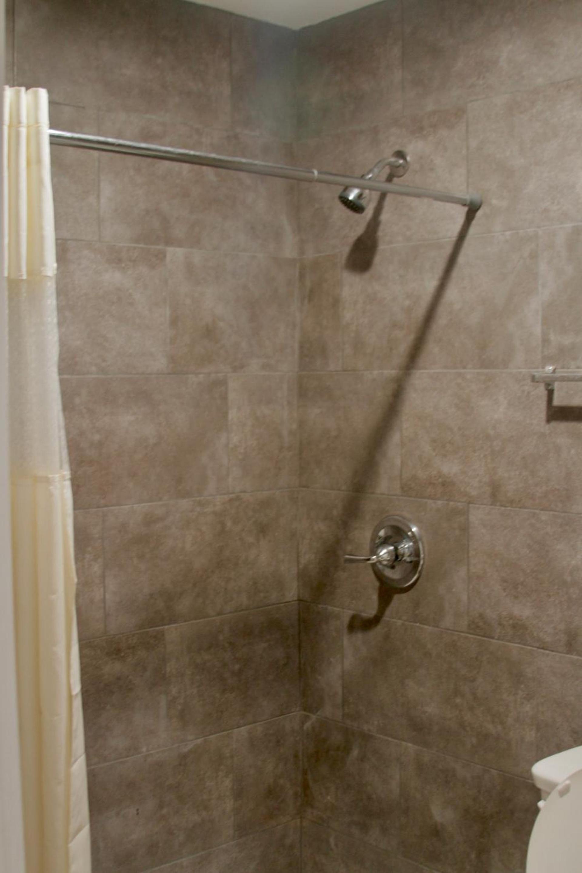 Broadway Inn Motel photo 9