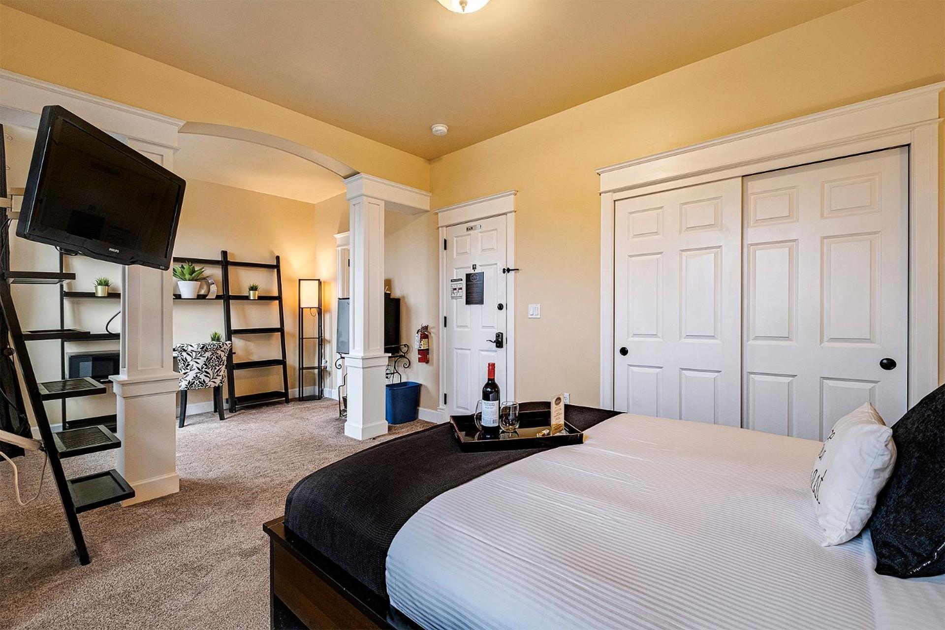 The Orenco Station Hotel photo 46