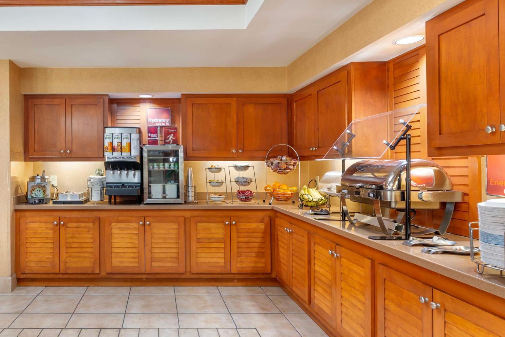 Best Western Plus Kendall Hotel & Suites photo 54