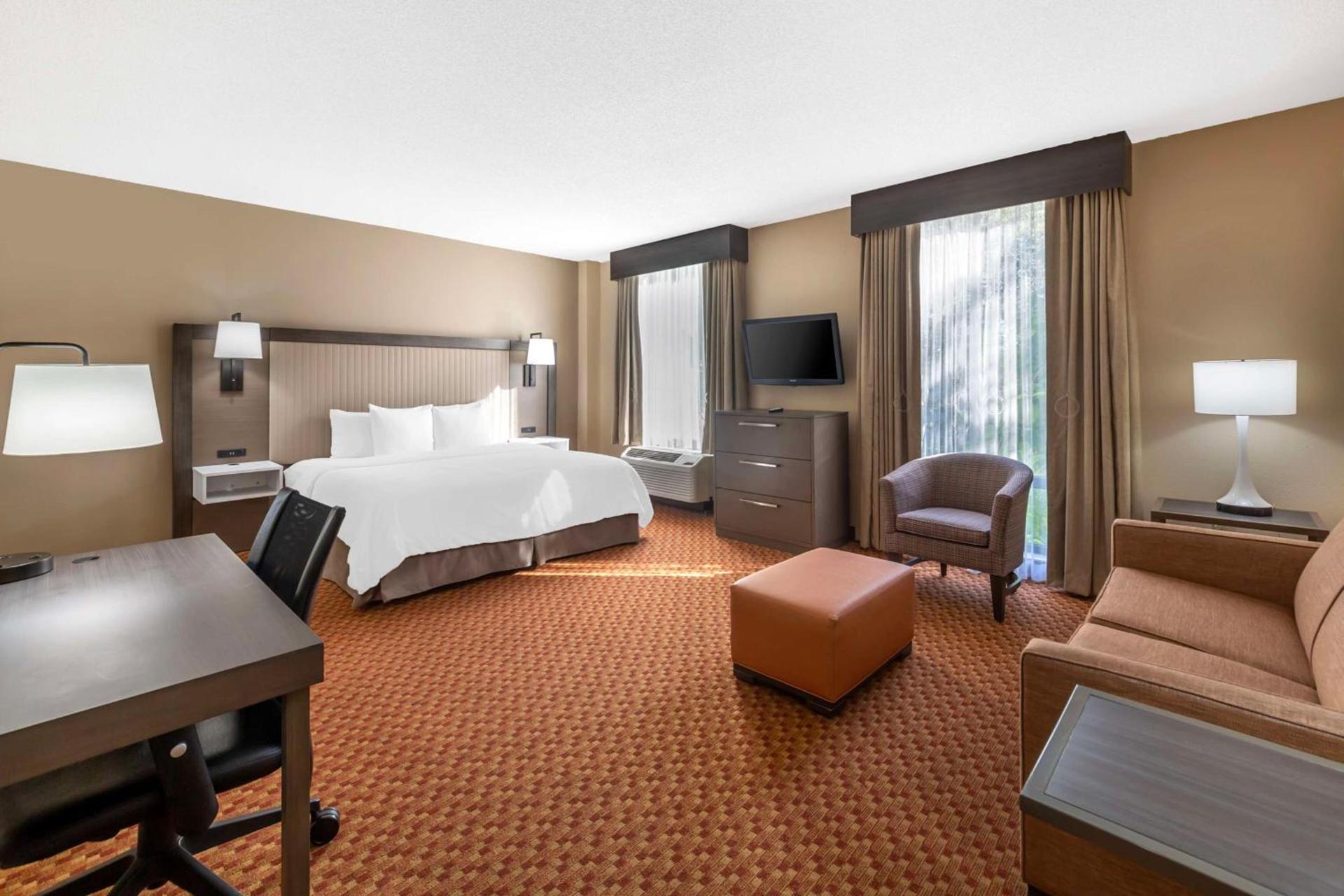Best Western Plus Kendall Hotel & Suites photo 28