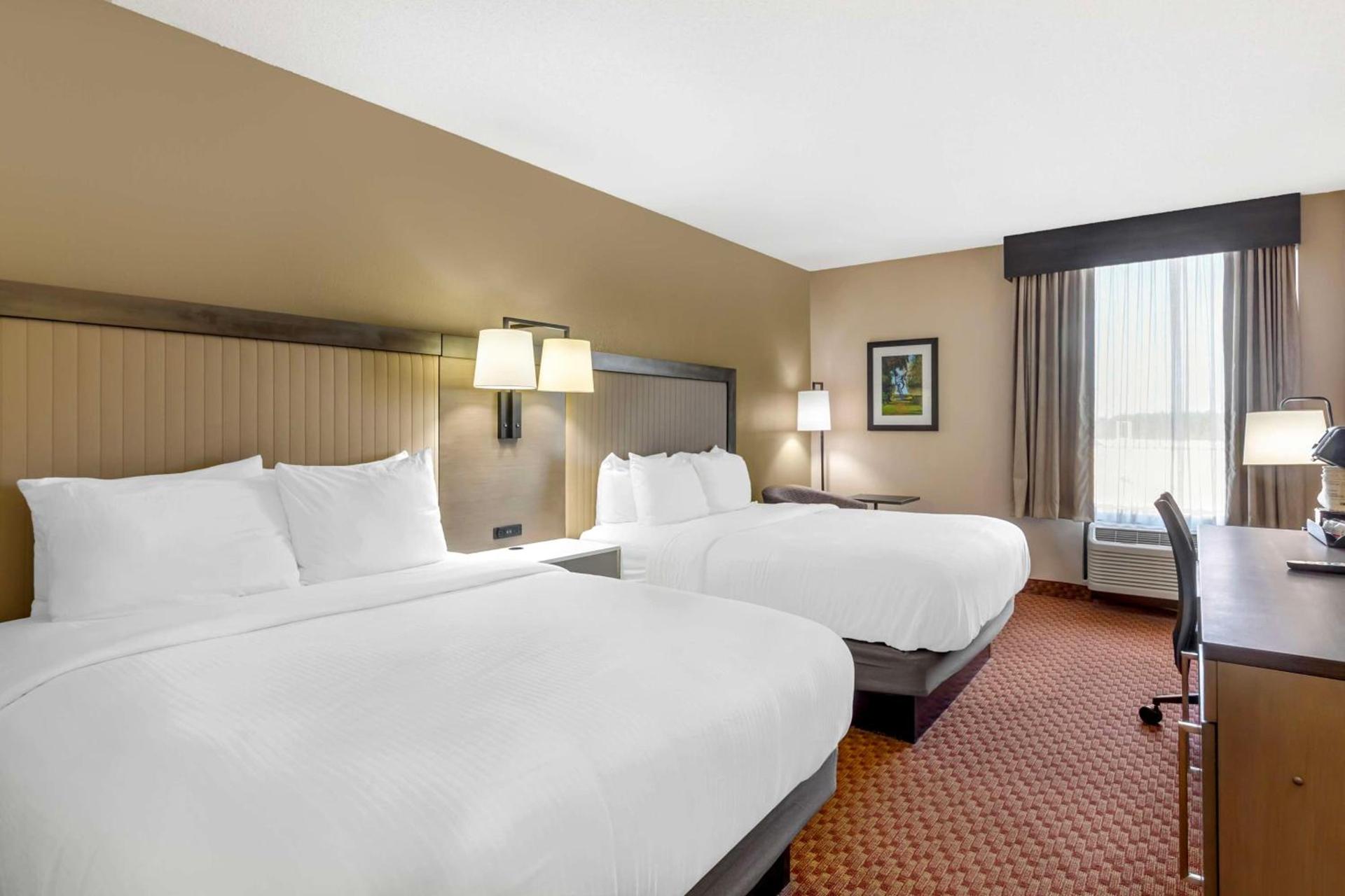 Best Western Plus Kendall Hotel & Suites photo 17