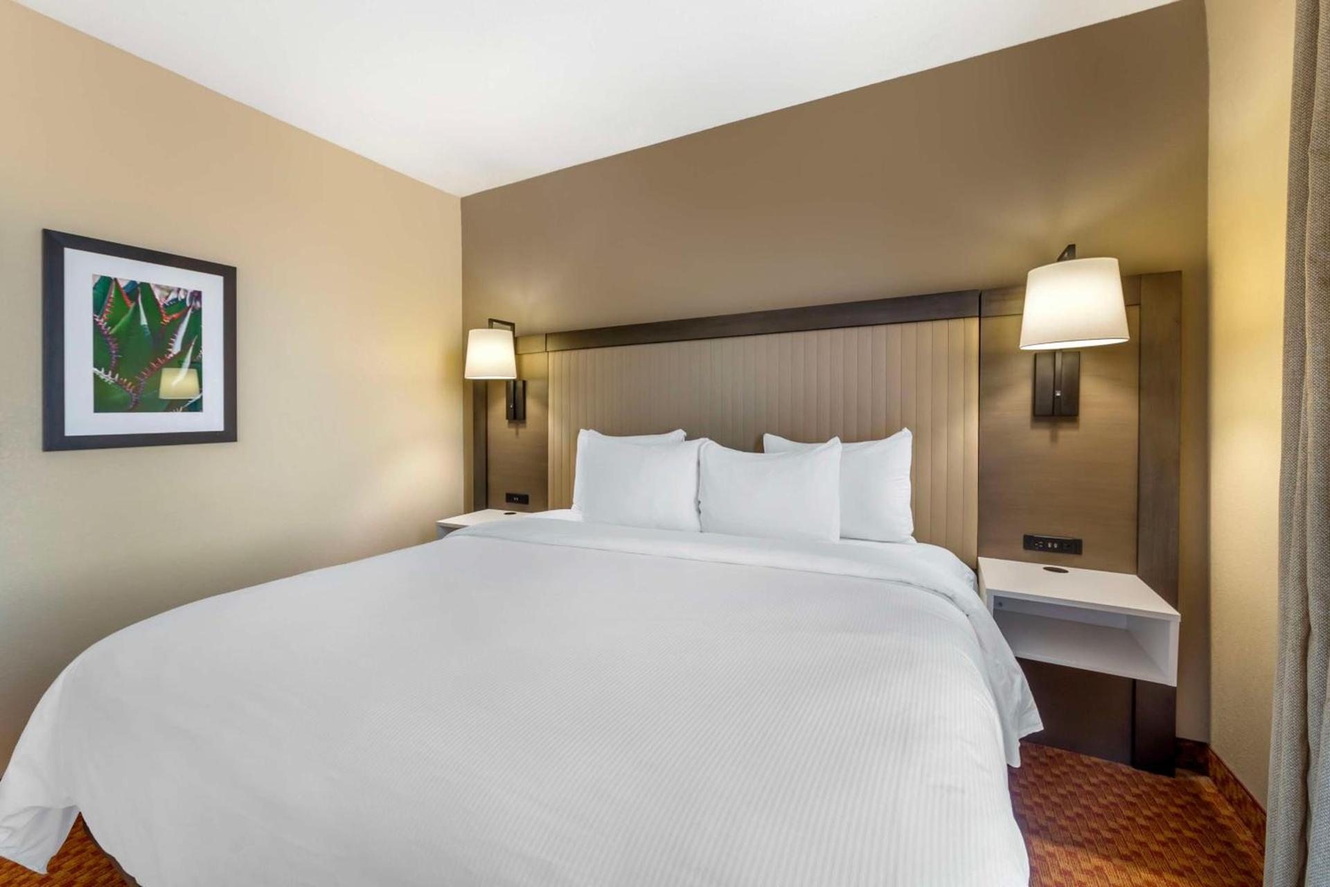 Best Western Plus Kendall Hotel & Suites photo 42