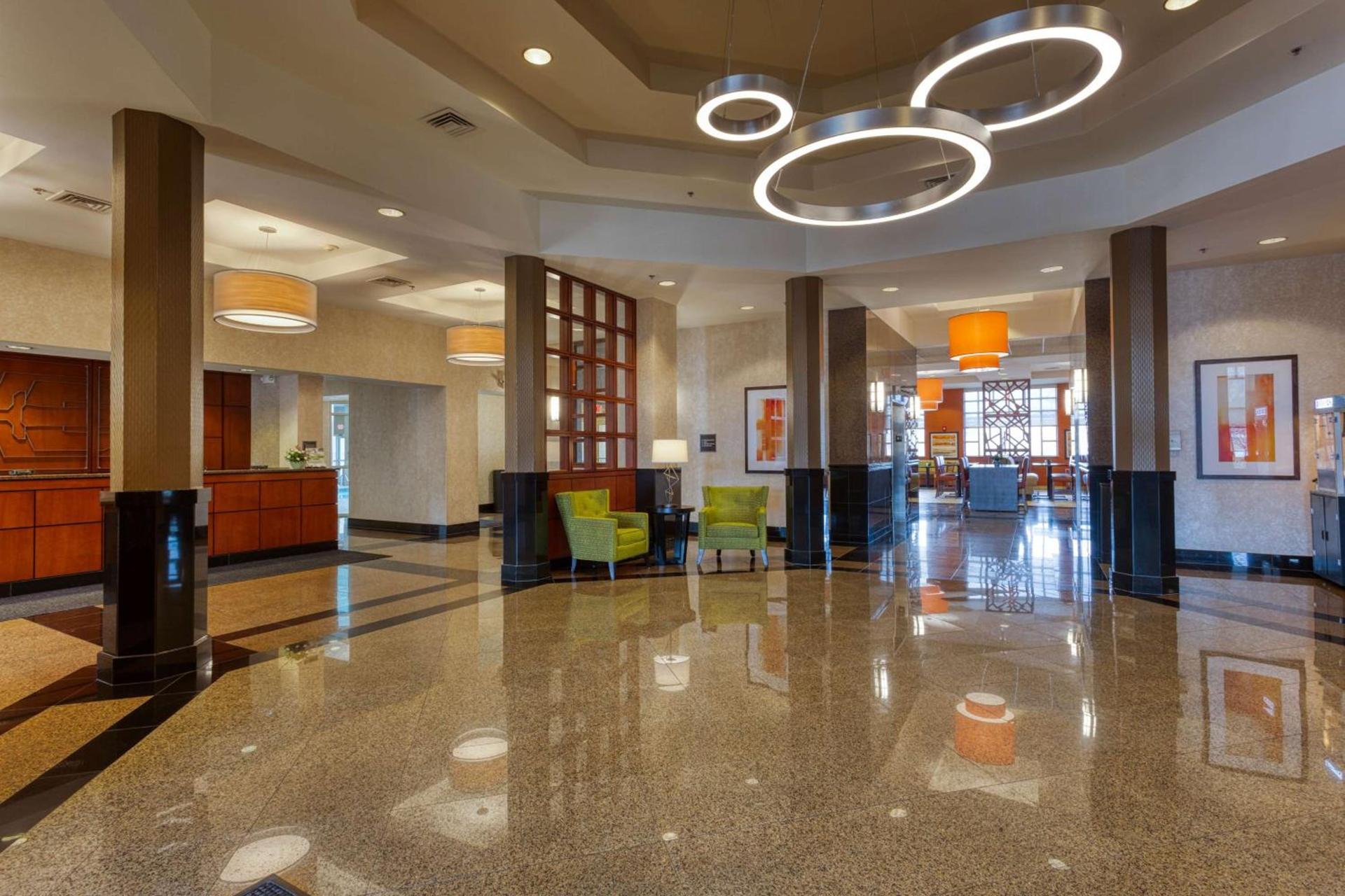 Drury Inn & Suites Indianapolis Northeast photo 5