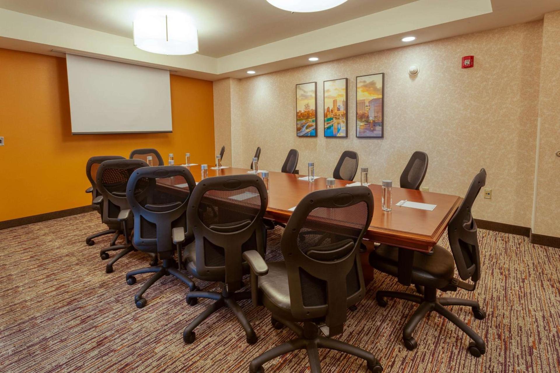 Drury Inn & Suites Indianapolis Northeast photo 17