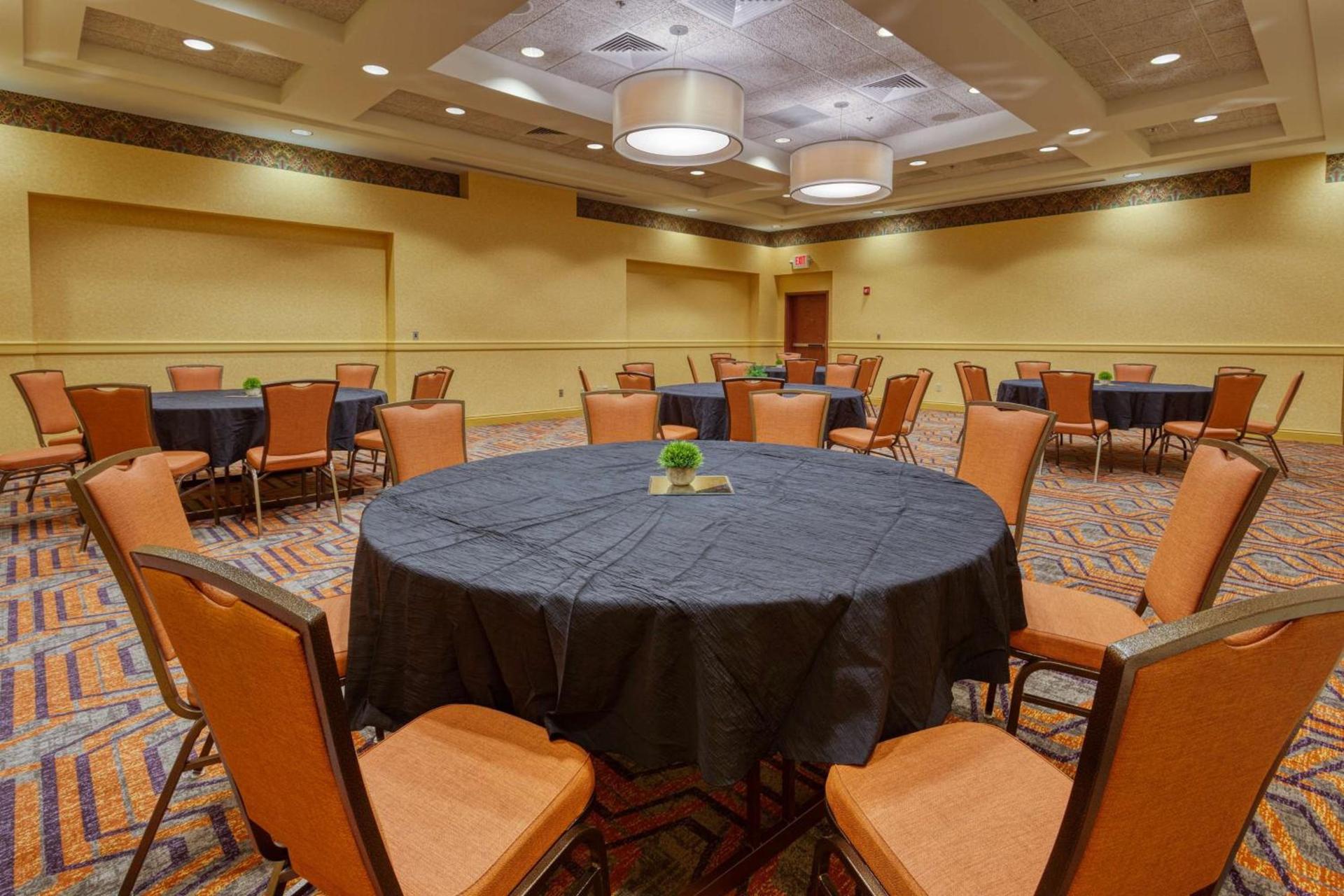 Drury Inn & Suites Indianapolis Northeast photo 35
