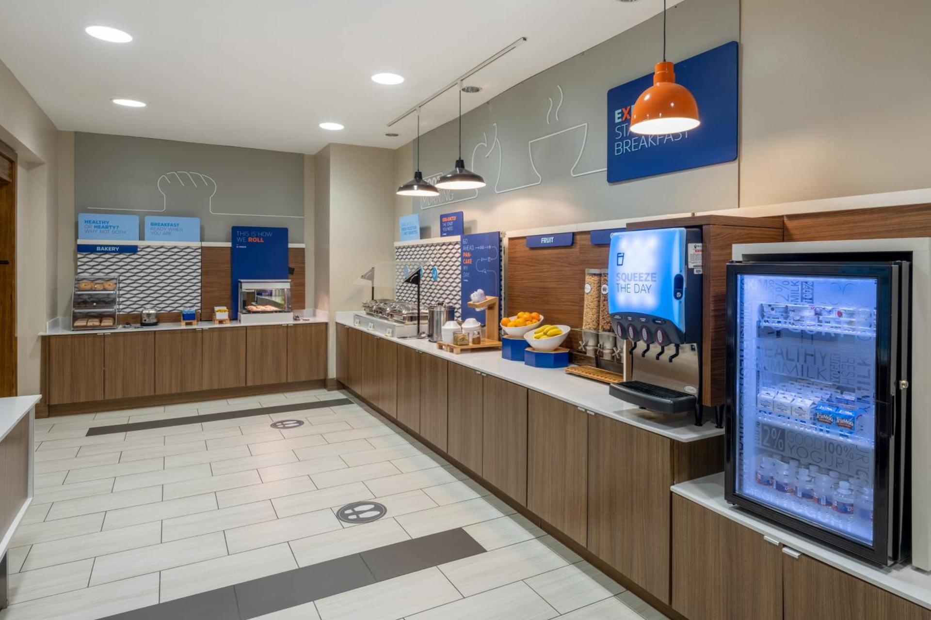 Holiday Inn Express & Suites Dallas East - Fair Park by IHG photo 8