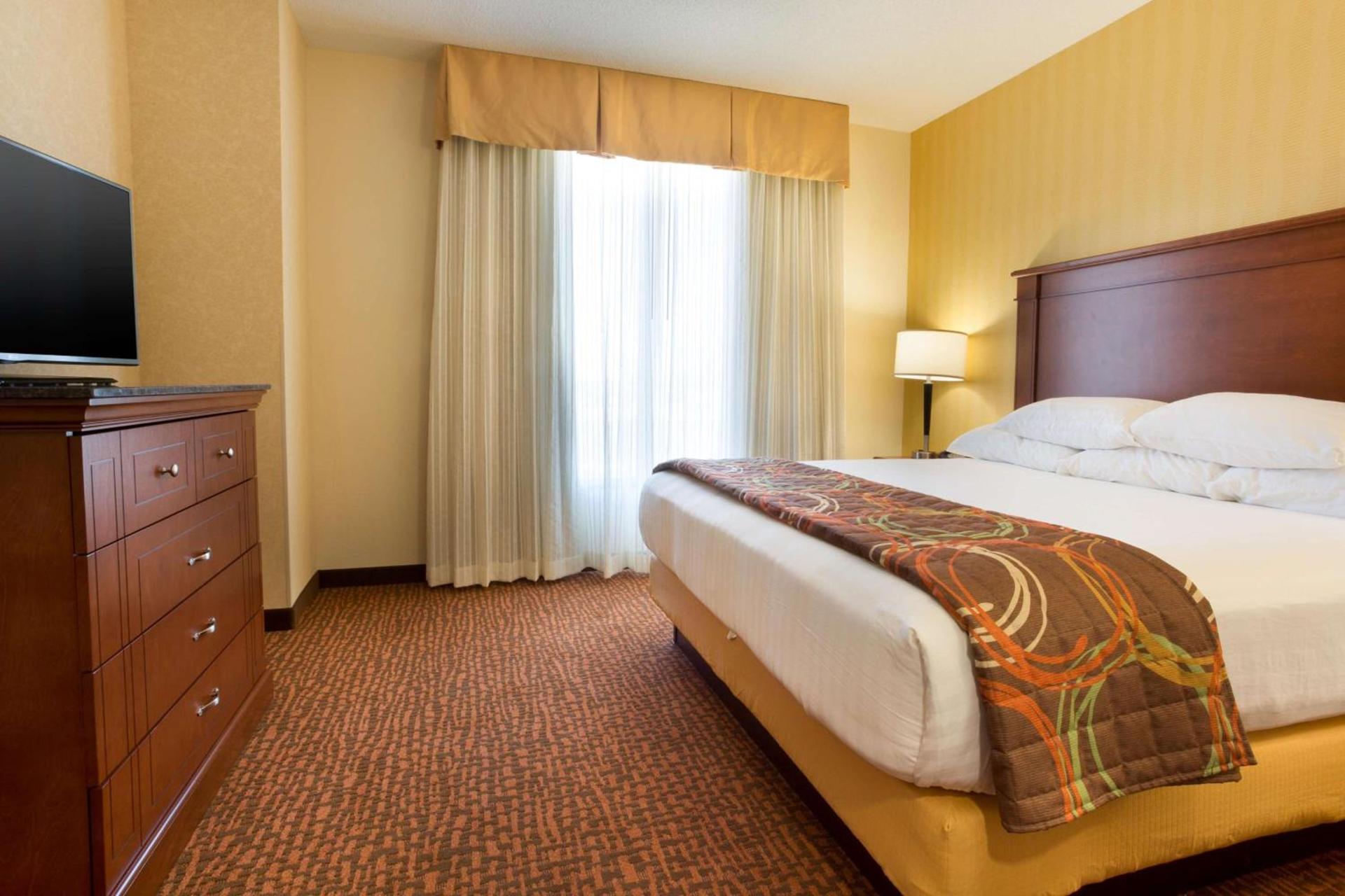 Drury Plaza Hotel Phoenix Tempe photo 12