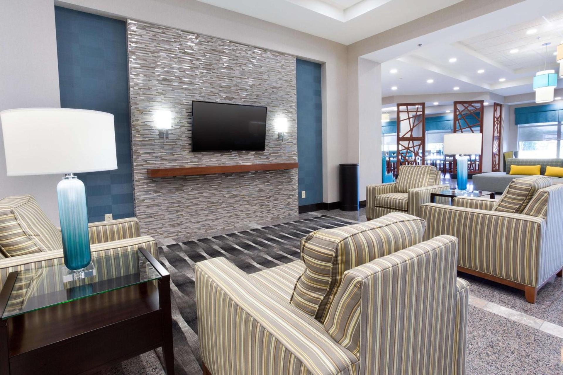 Drury Inn & Suites Burlington photo 6