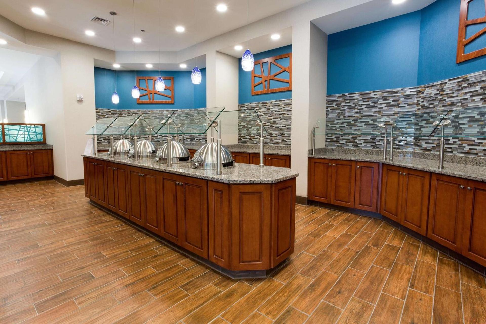 Drury Inn & Suites Burlington photo 7