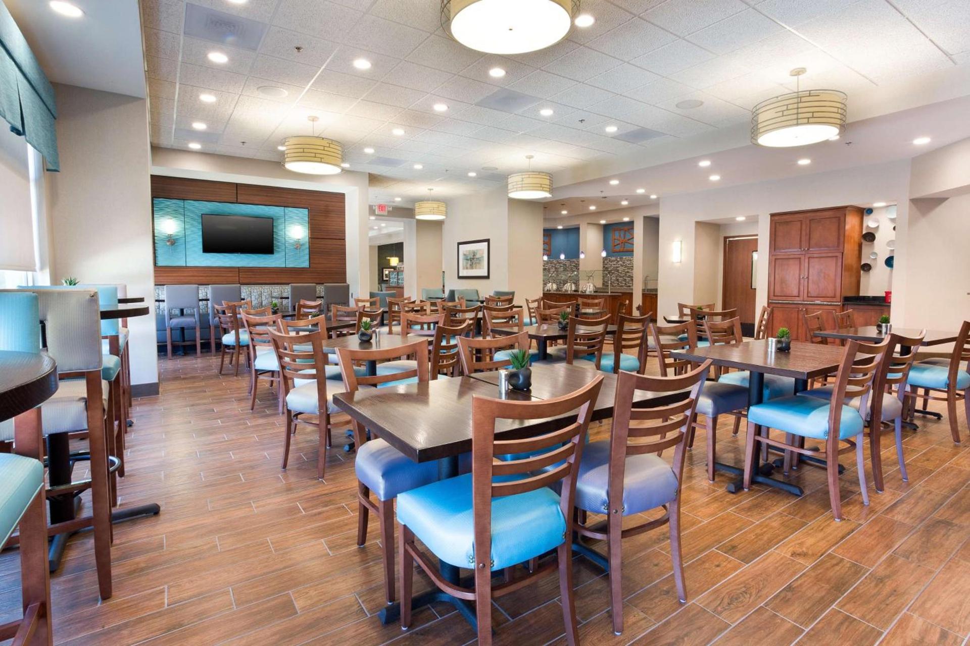Drury Inn & Suites Burlington photo 8