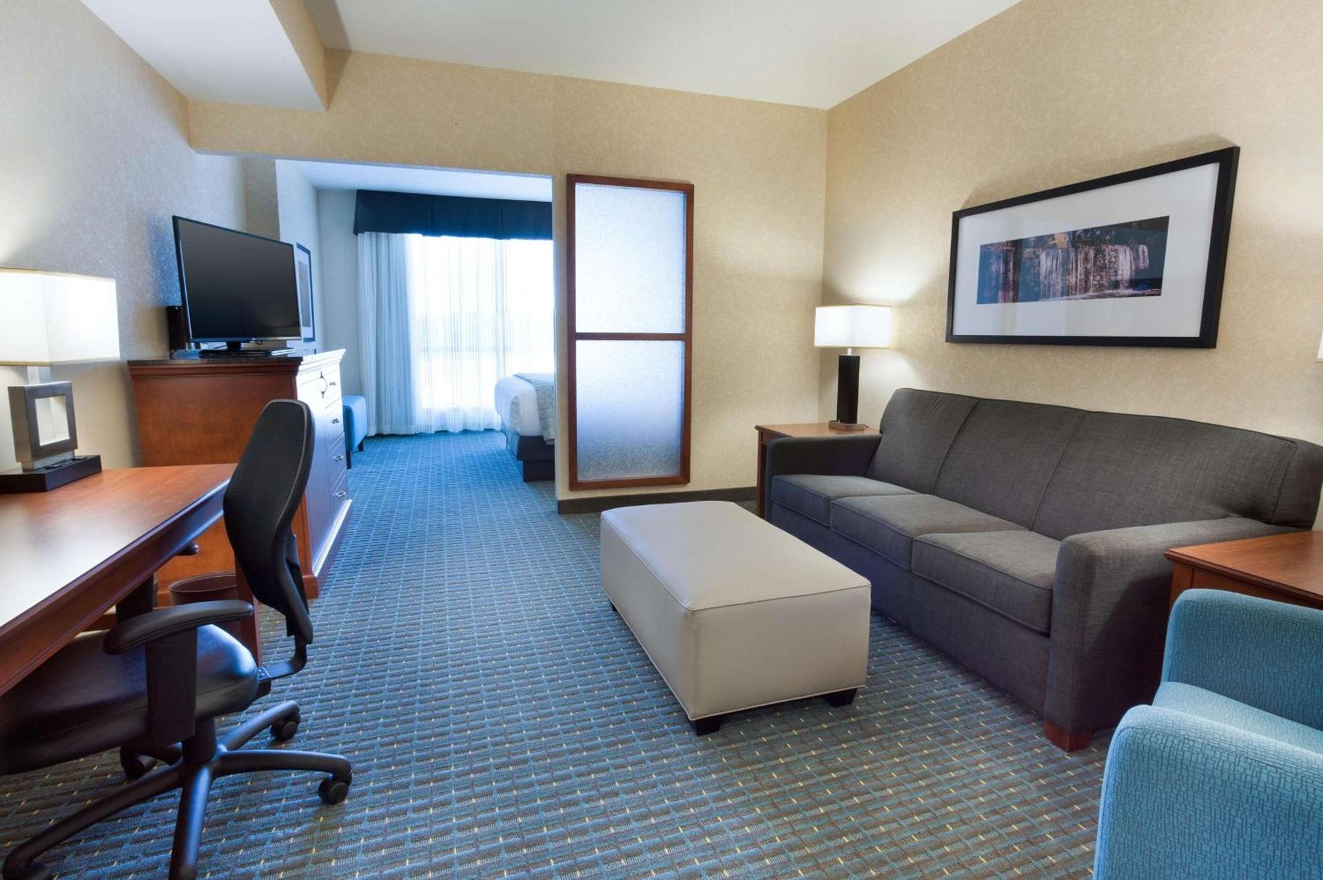 Drury Inn & Suites Burlington photo 14
