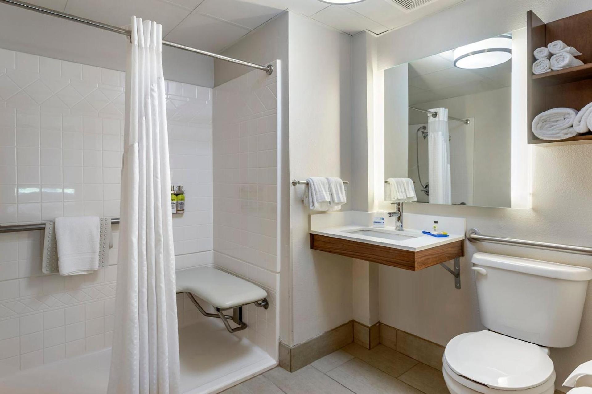 Holiday Inn Express Branson- Green Mountain Drive by IHG photo 48