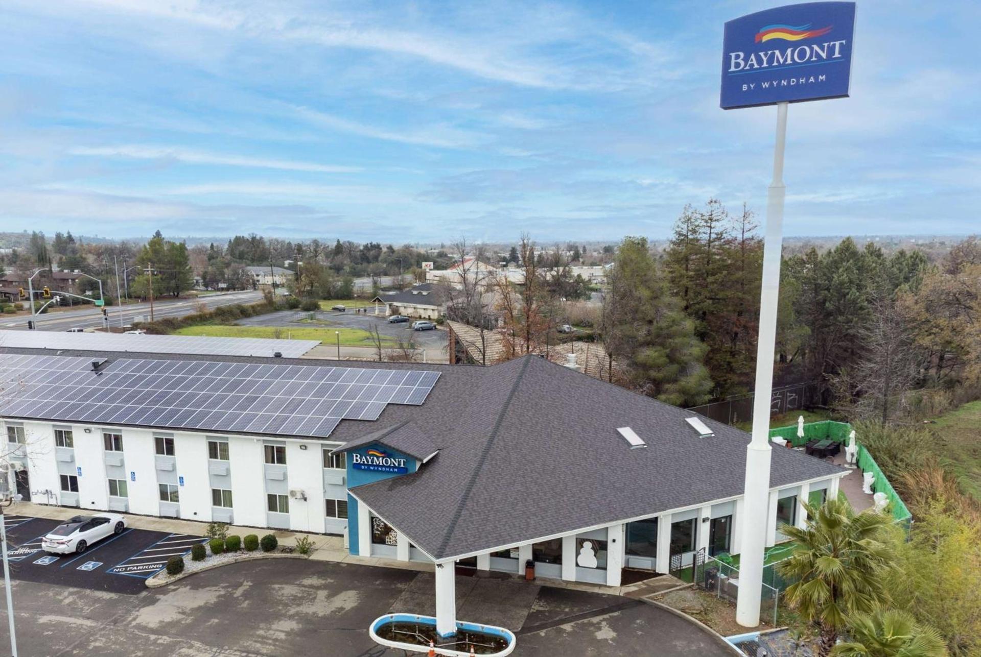 Baymont by Wyndham Anderson photo 2
