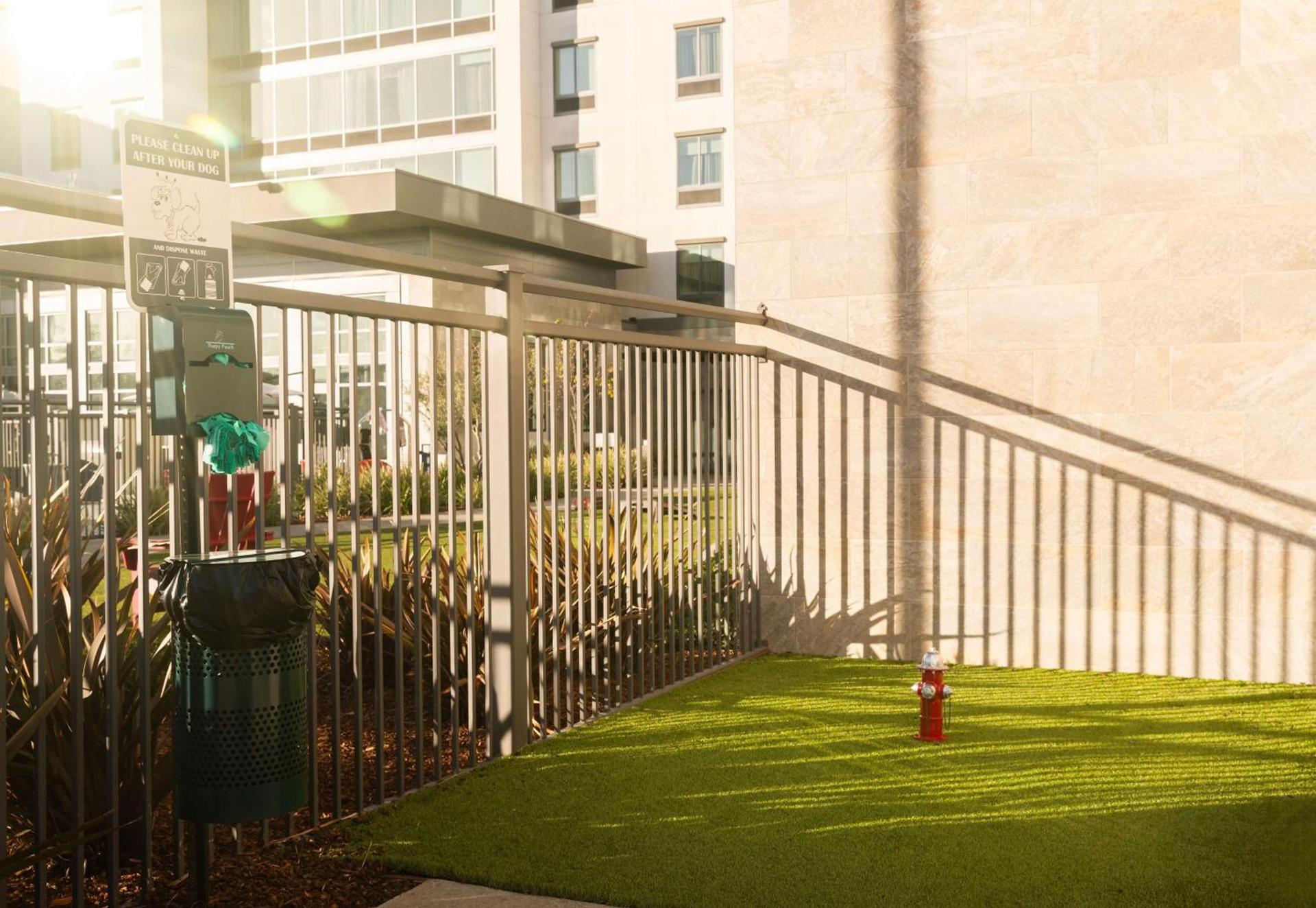 Hampton Inn Long Beach Airport, Ca photo 9