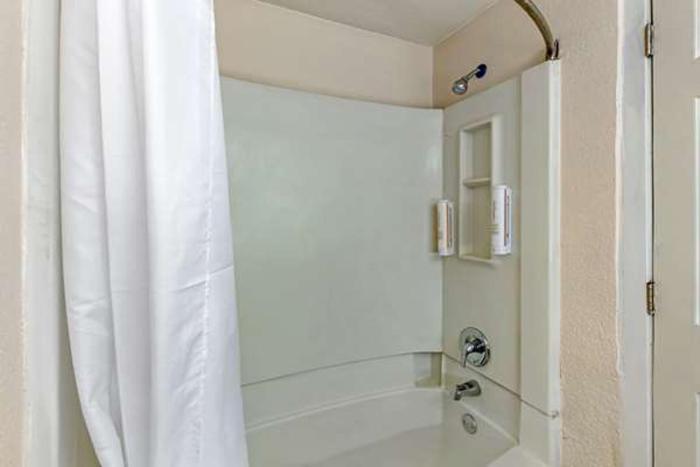 Suburban Studios Raleigh - Crabtree Valley photo 15