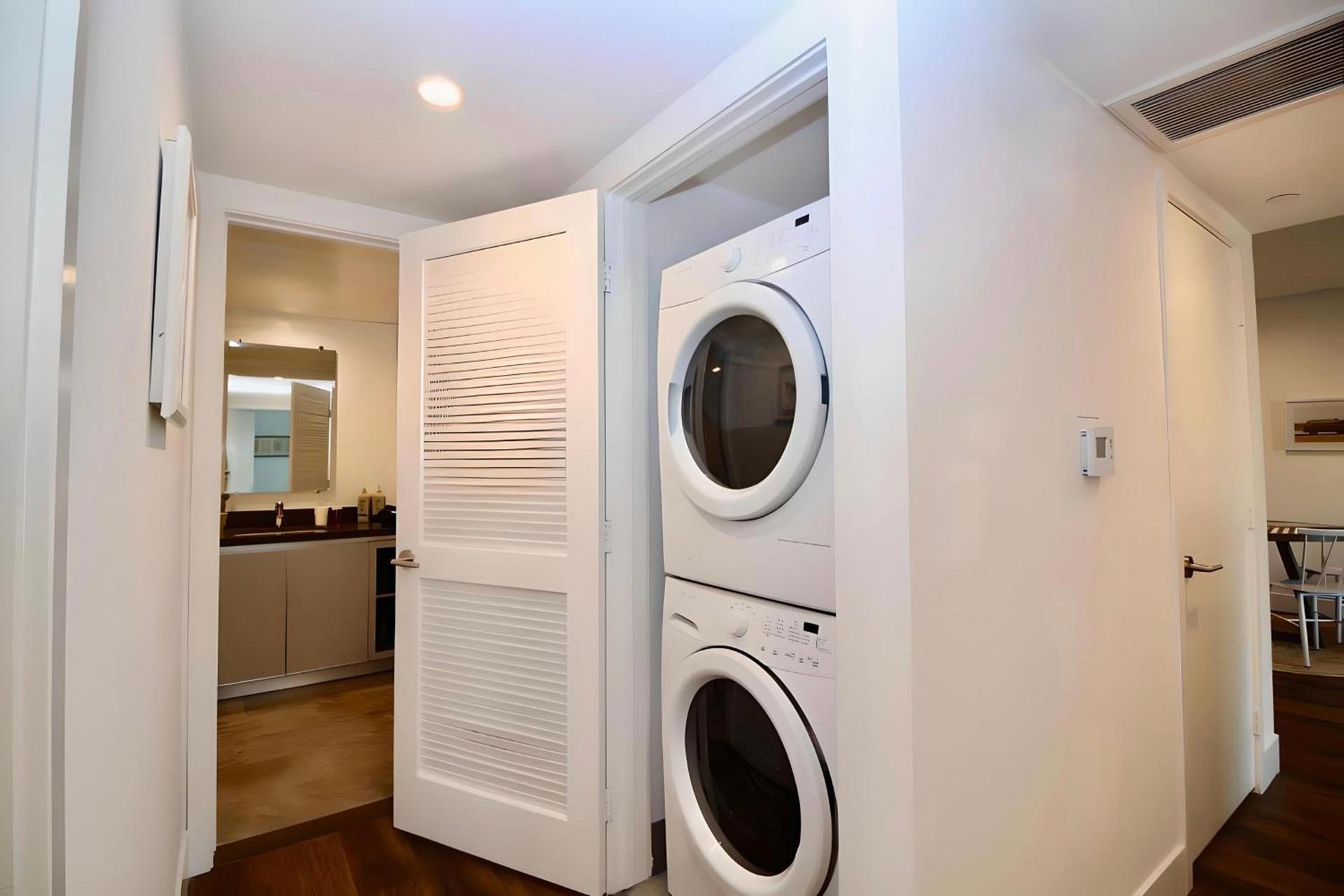 Los Angeles Premium City Suites - Free Secured Parking photo 21