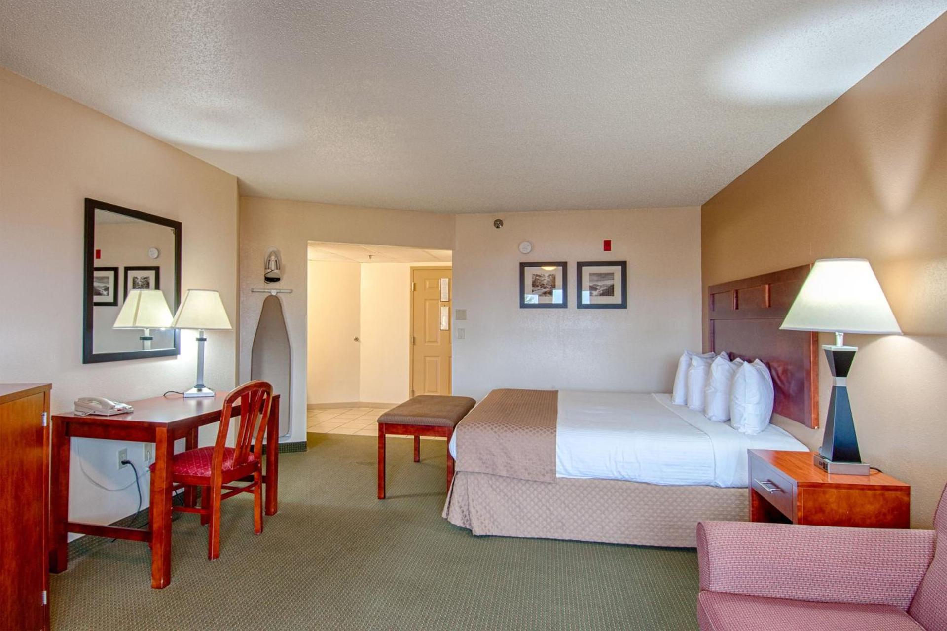 Park Tower Inn photo 30