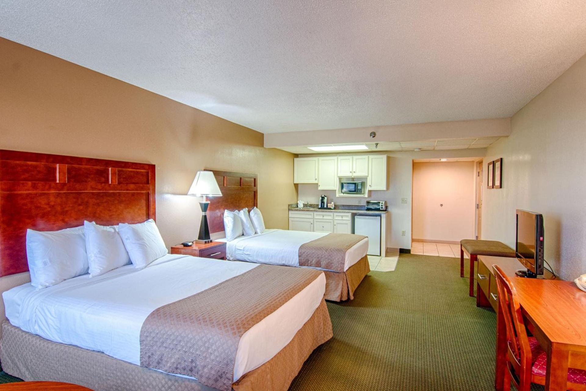 Park Tower Inn photo 25