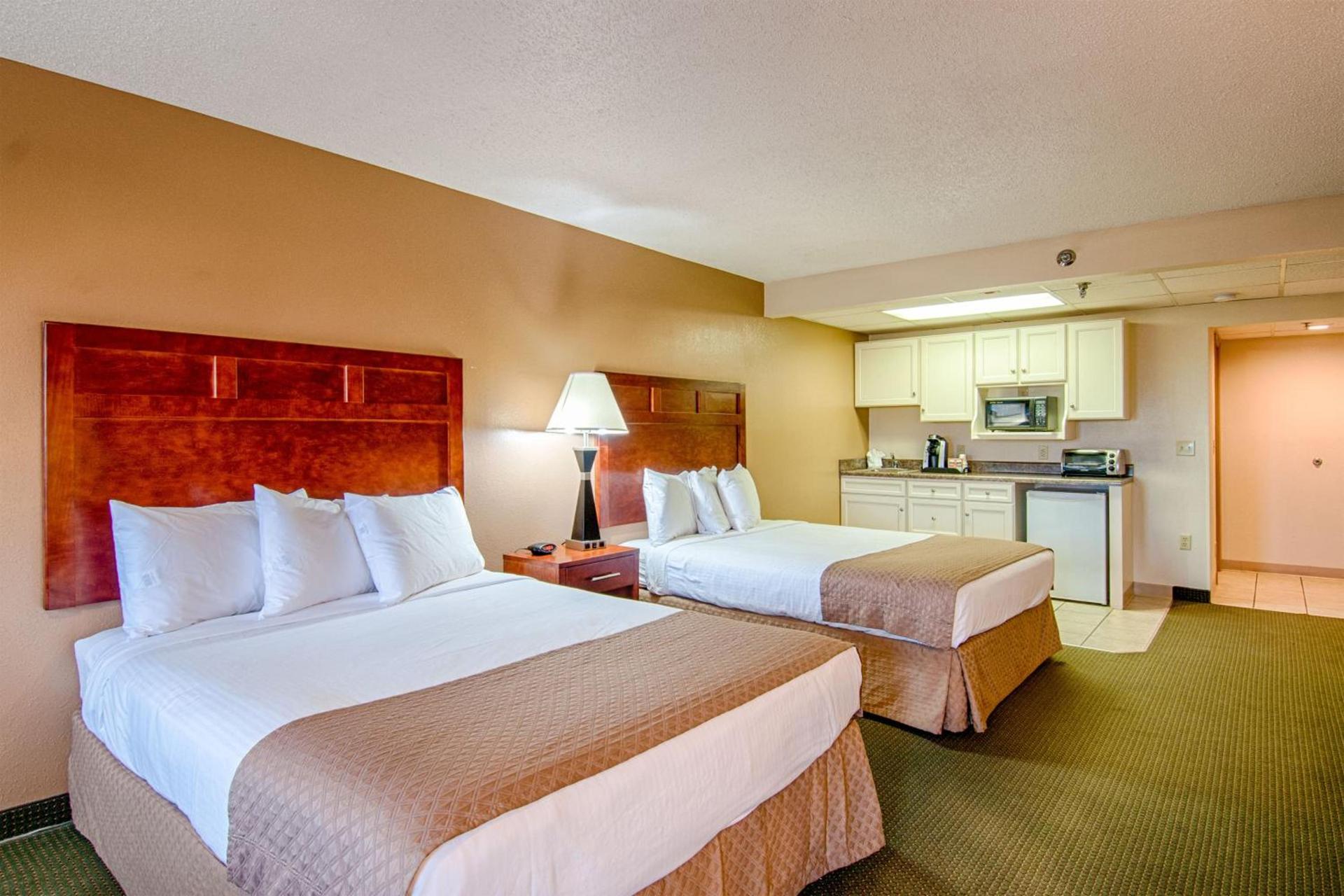 Park Tower Inn photo 28