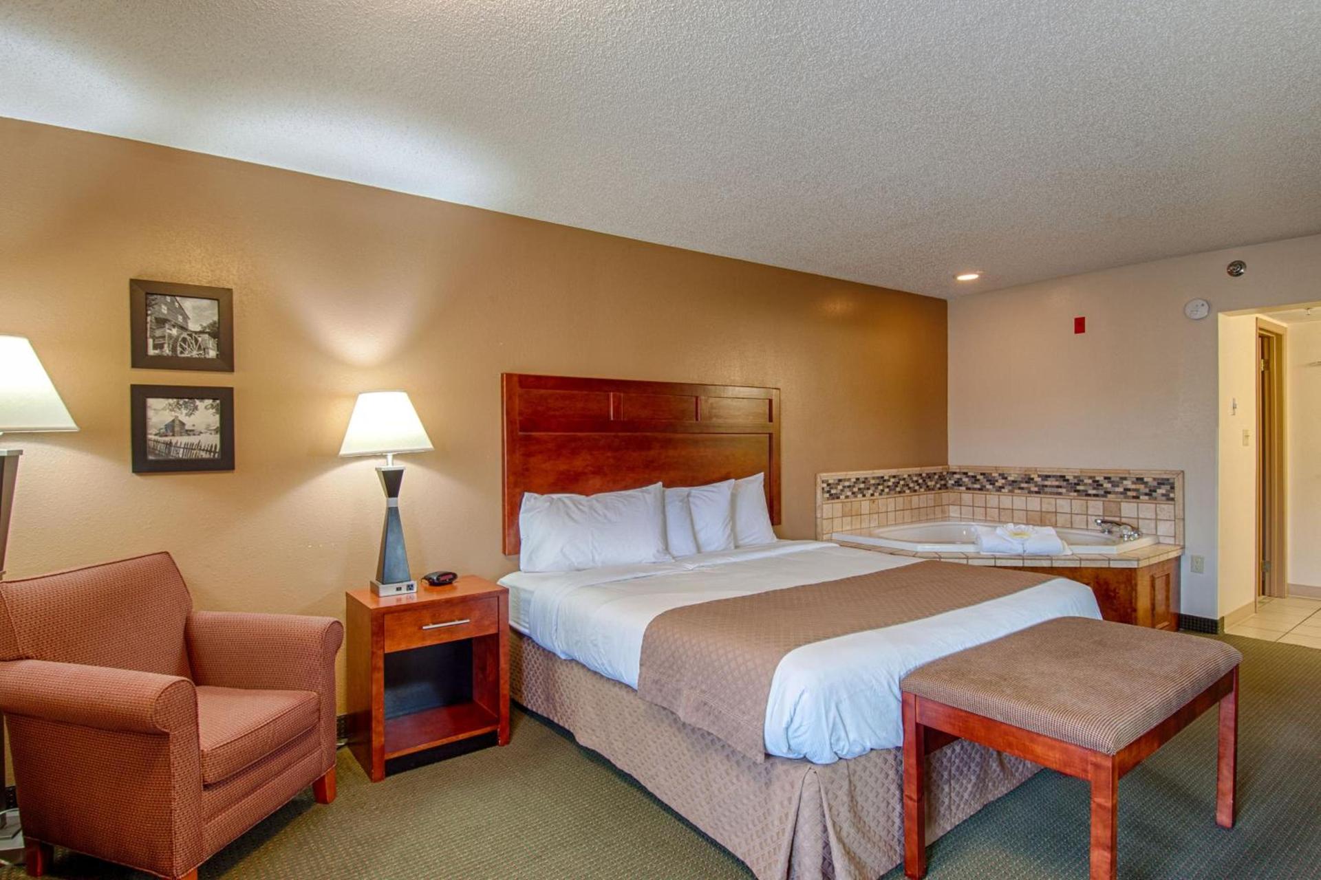 Park Tower Inn photo 37