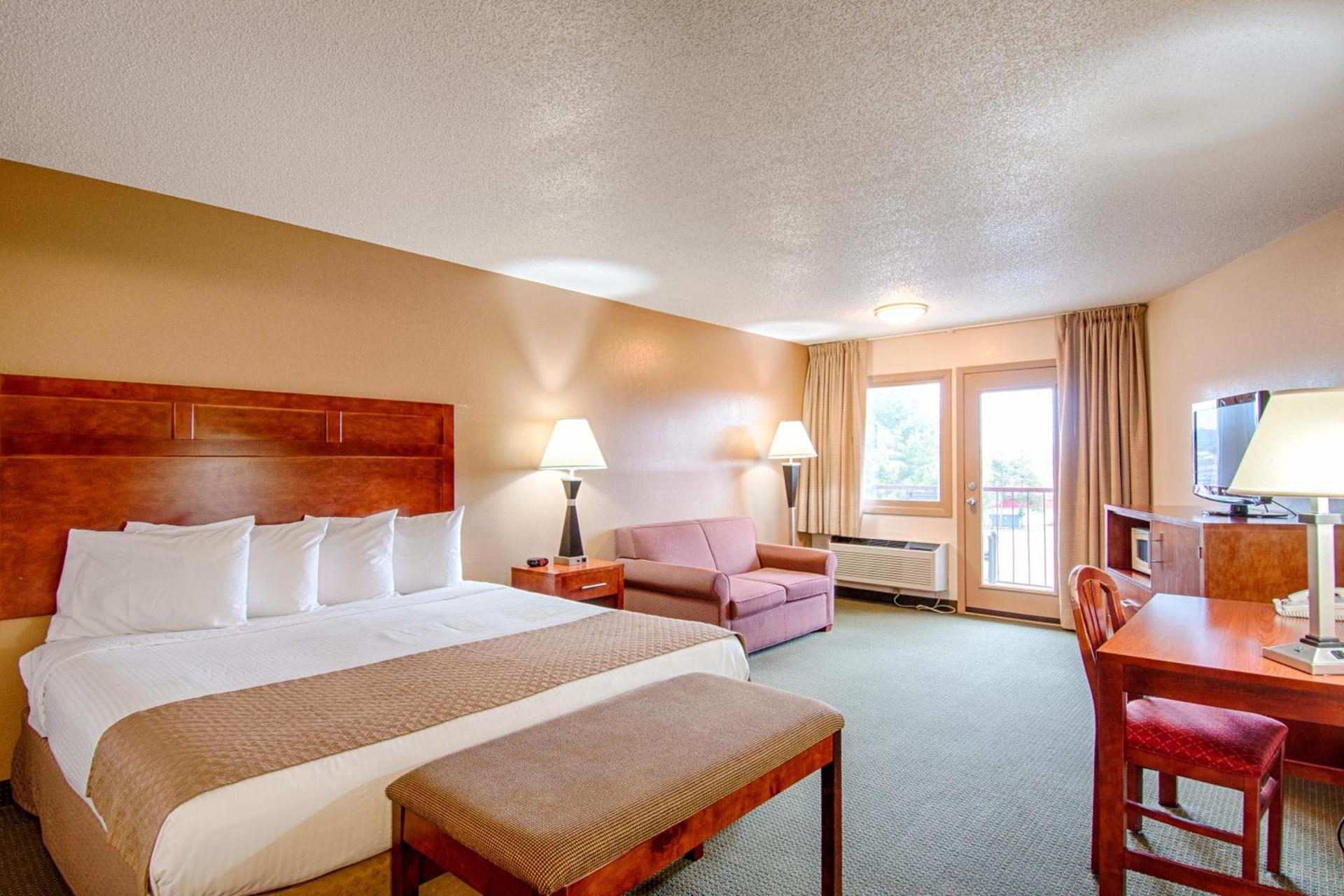Park Tower Inn photo 40