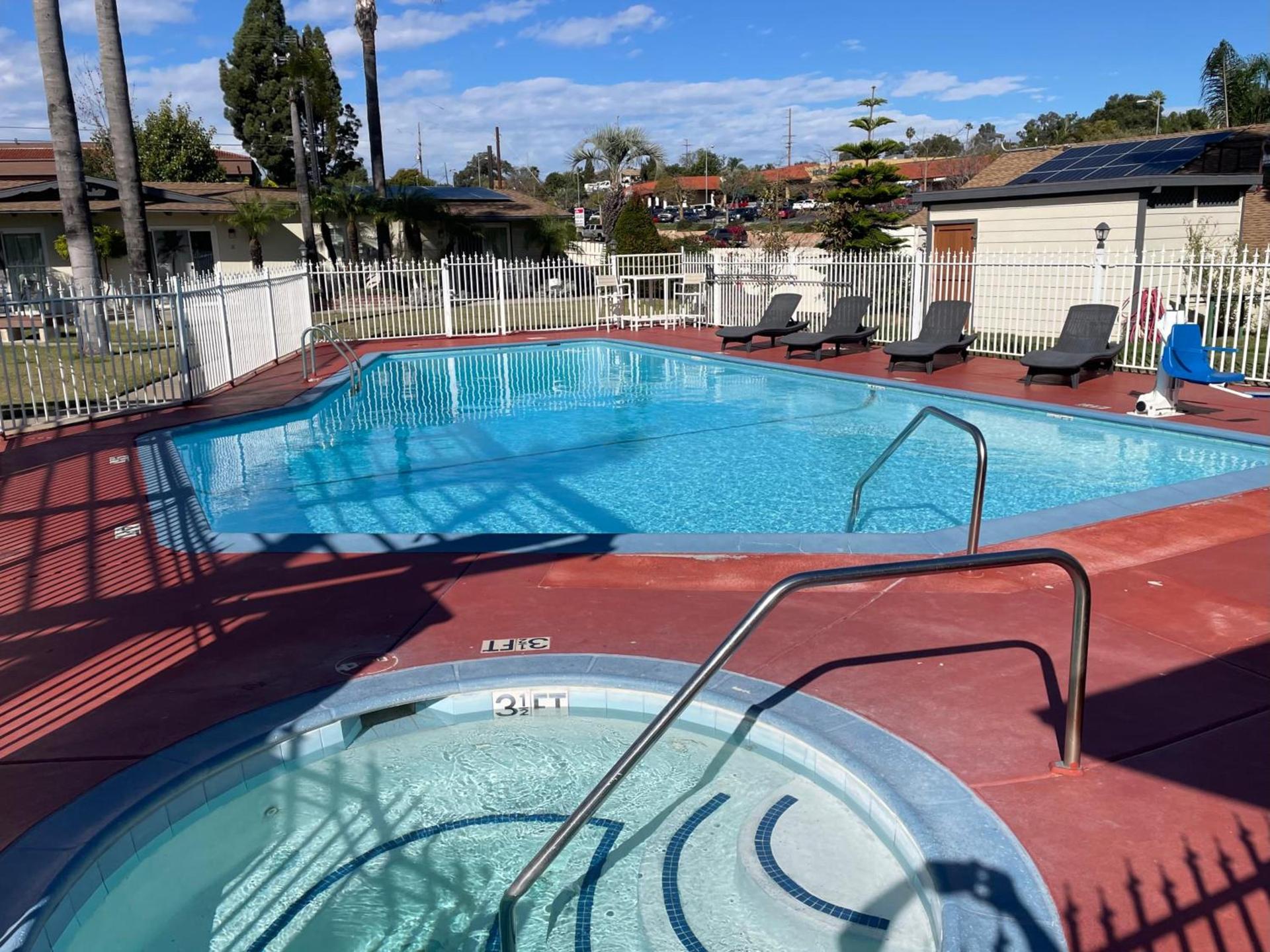 Fallbrook Country Inn photo 41