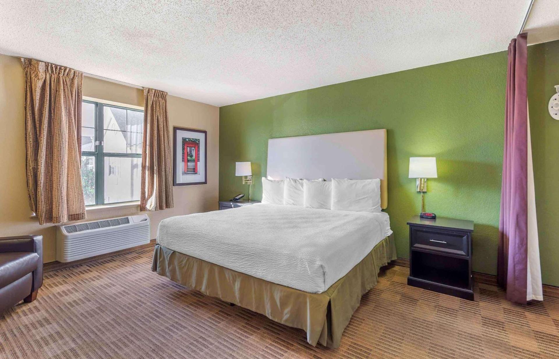 Extended Stay America Select Suites - Chicago - Downers Grove photo 9