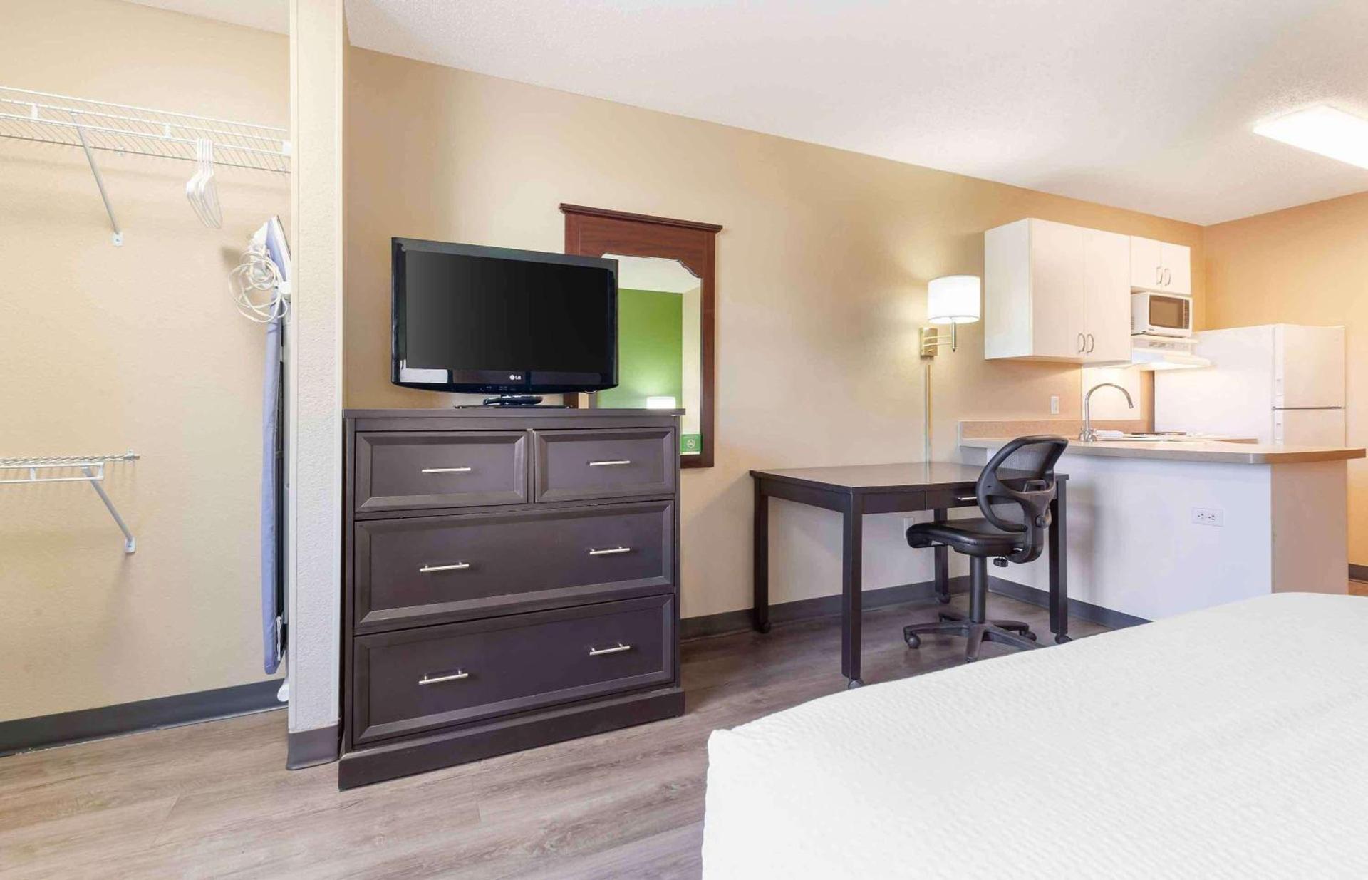 Extended Stay America Select Suites - Appleton - Fox Cities photo 8