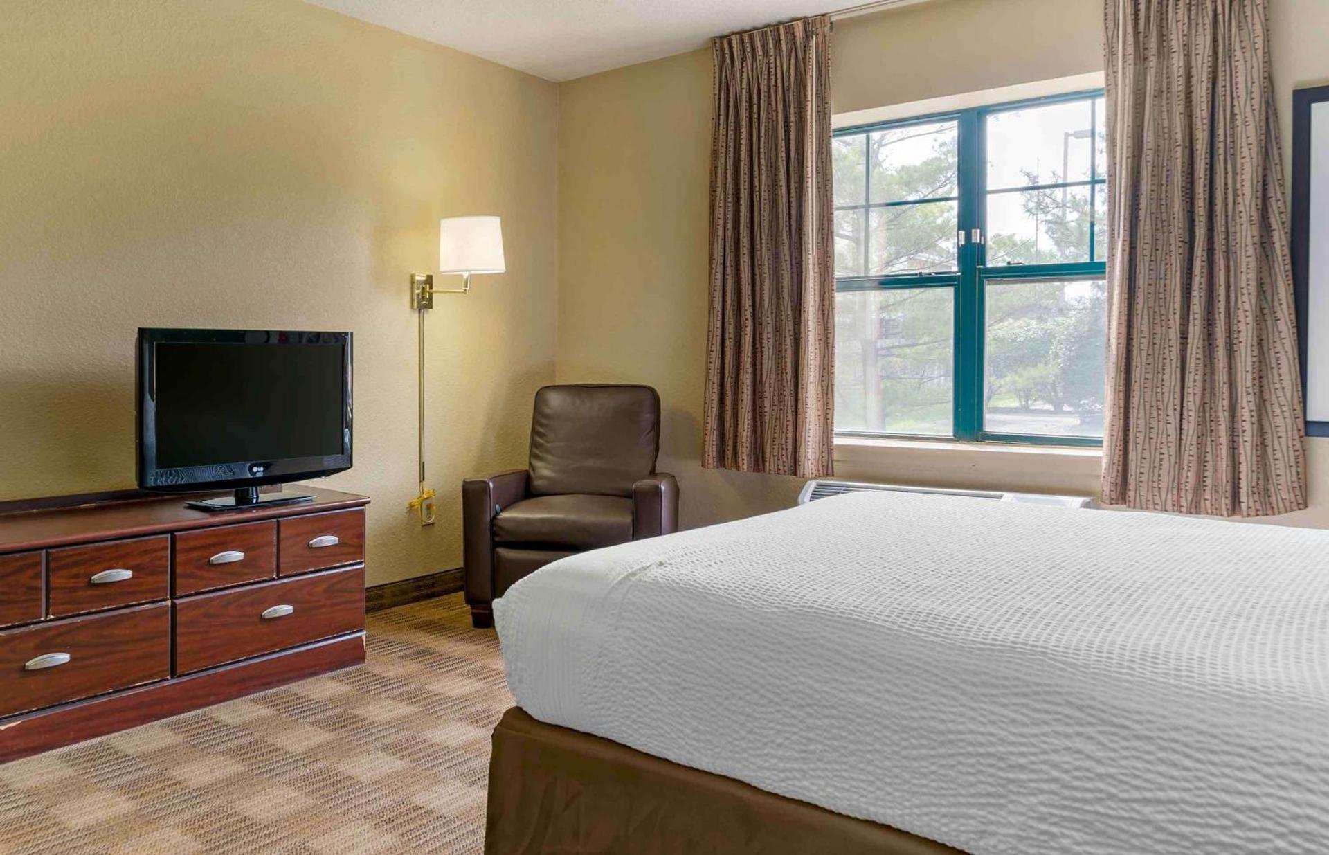 Extended Stay America Select Suites - Appleton - Fox Cities photo 11