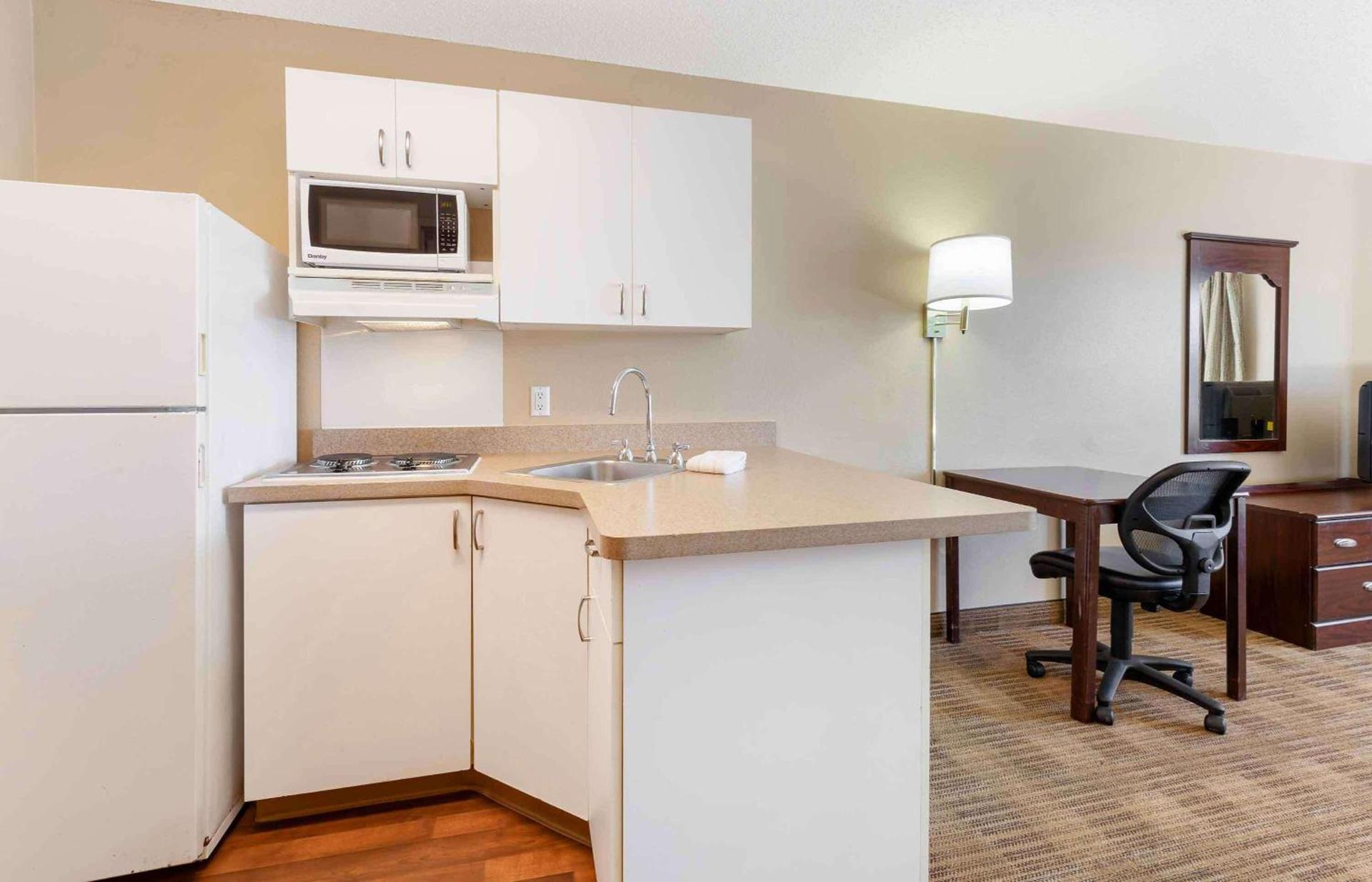Extended Stay America Select Suites - Appleton - Fox Cities photo 21