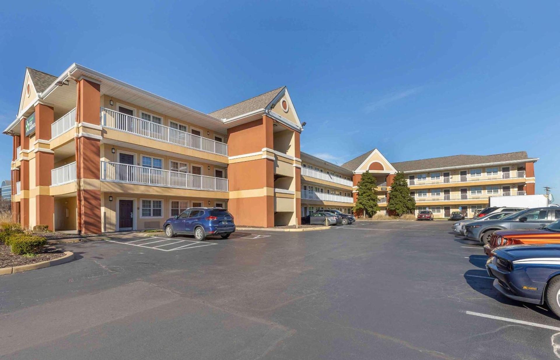 Extended Stay America Suites - St Louis - Westport - E Lackland Rd photo 2