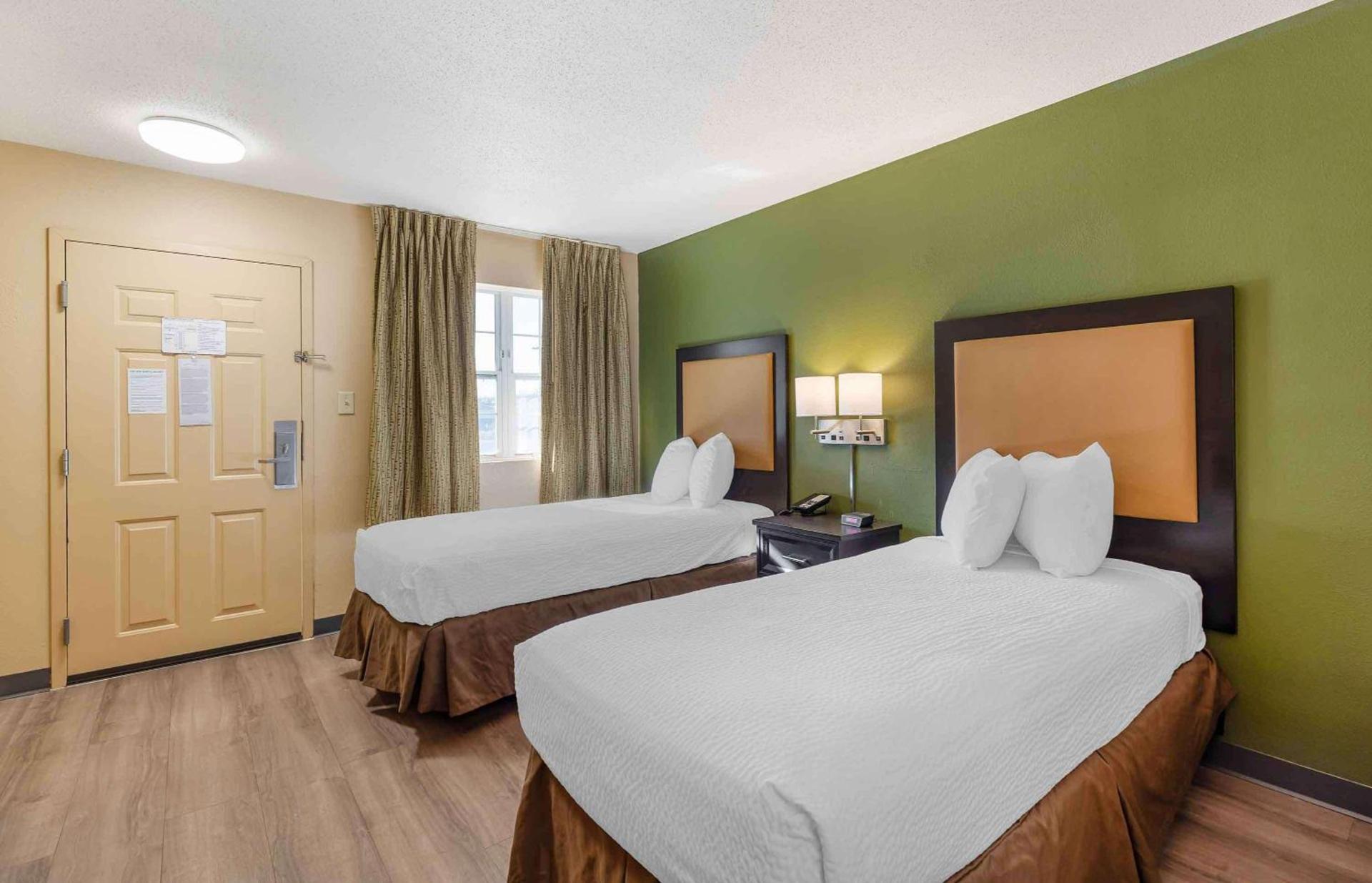 Extended Stay America Suites - St Louis - Westport - E Lackland Rd photo 13