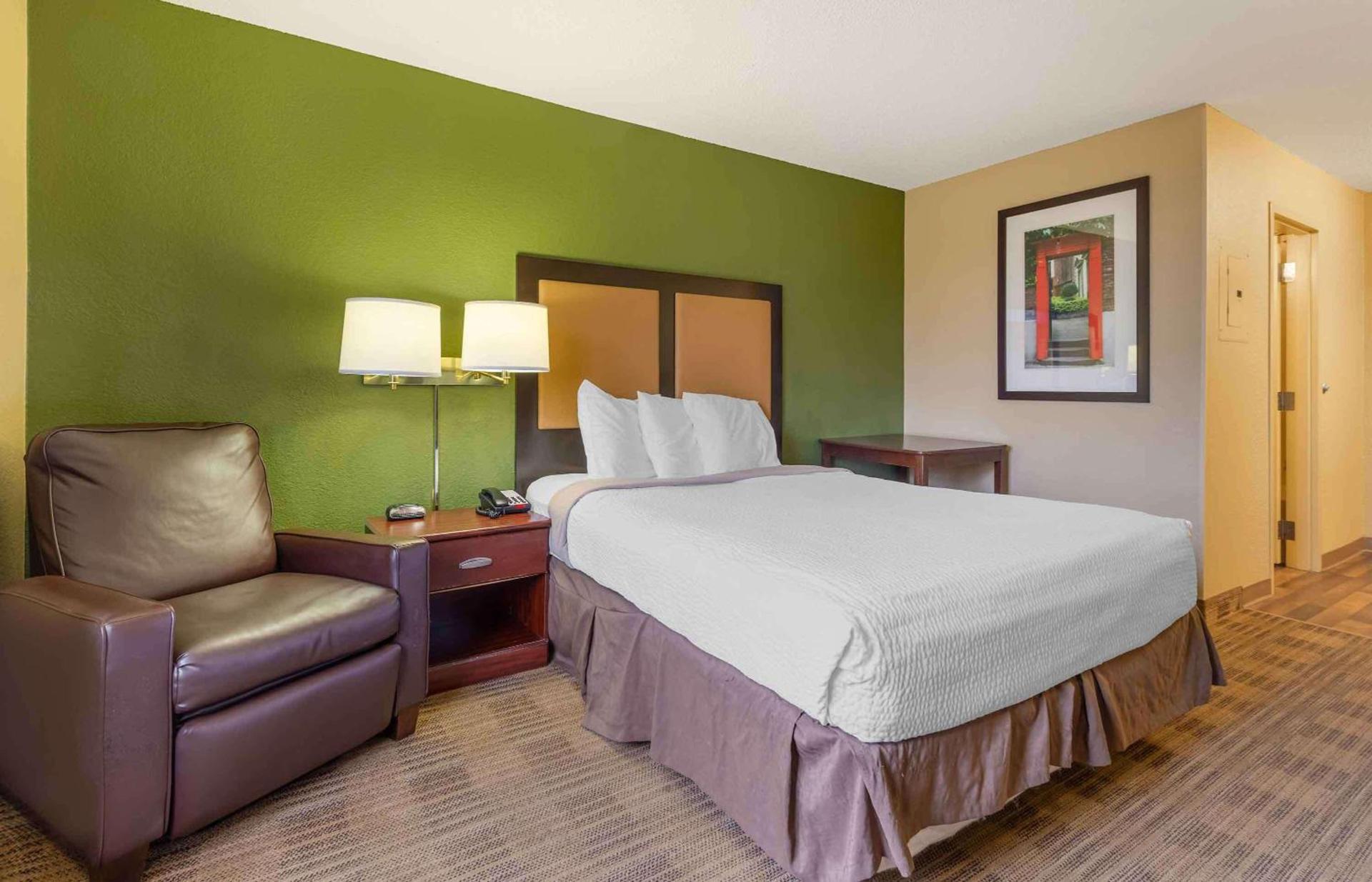 Studio 6 Extended Stay Minneapolis Airport Eagan MN photo 8