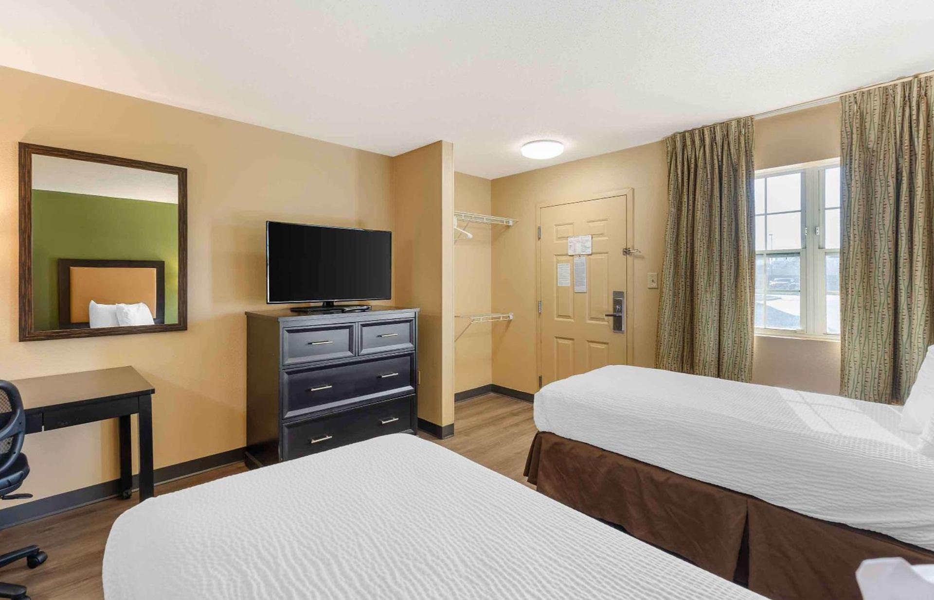 Extended Stay America Suites - St Louis - Westport - E Lackland Rd photo 14