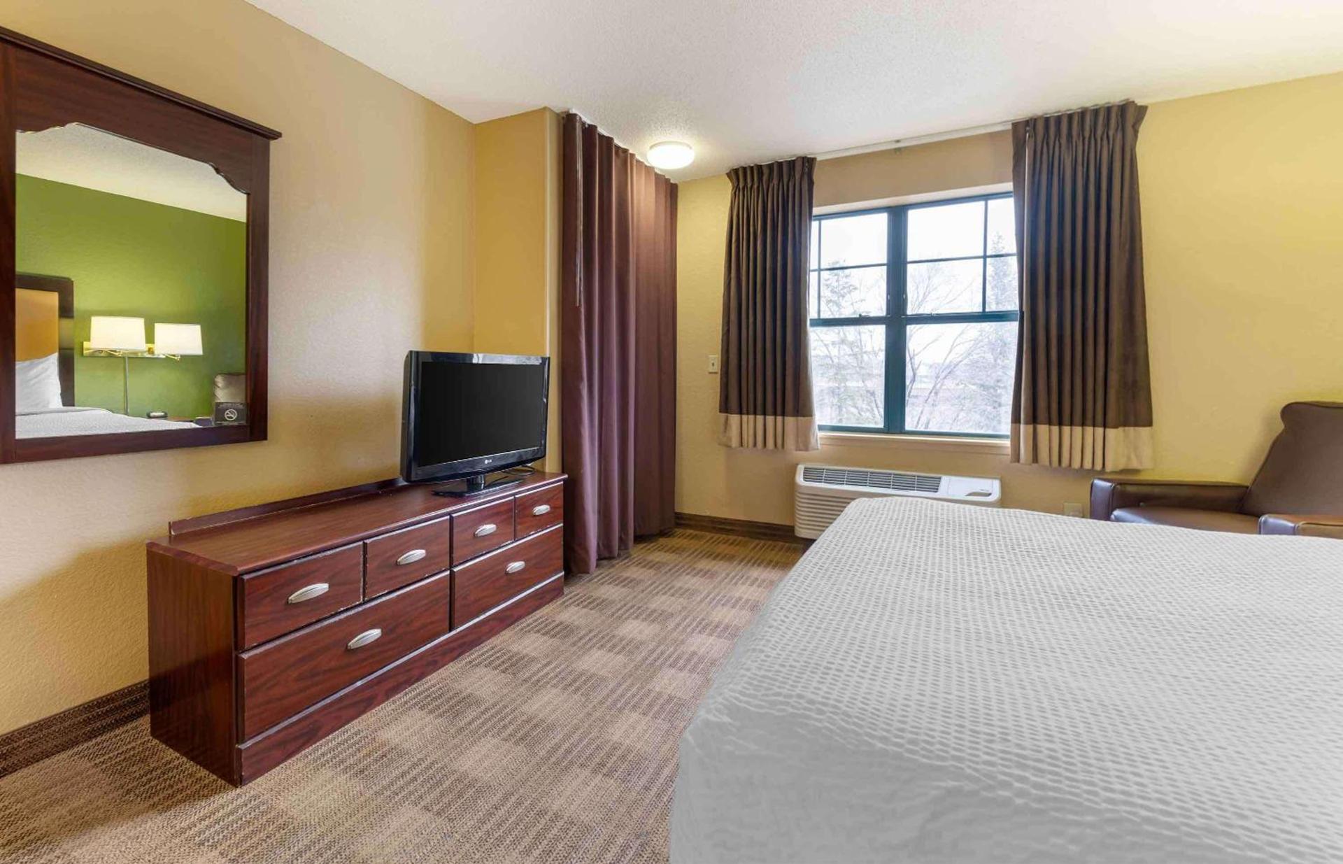 Studio 6 Extended Stay Minneapolis Airport Eagan MN photo 9