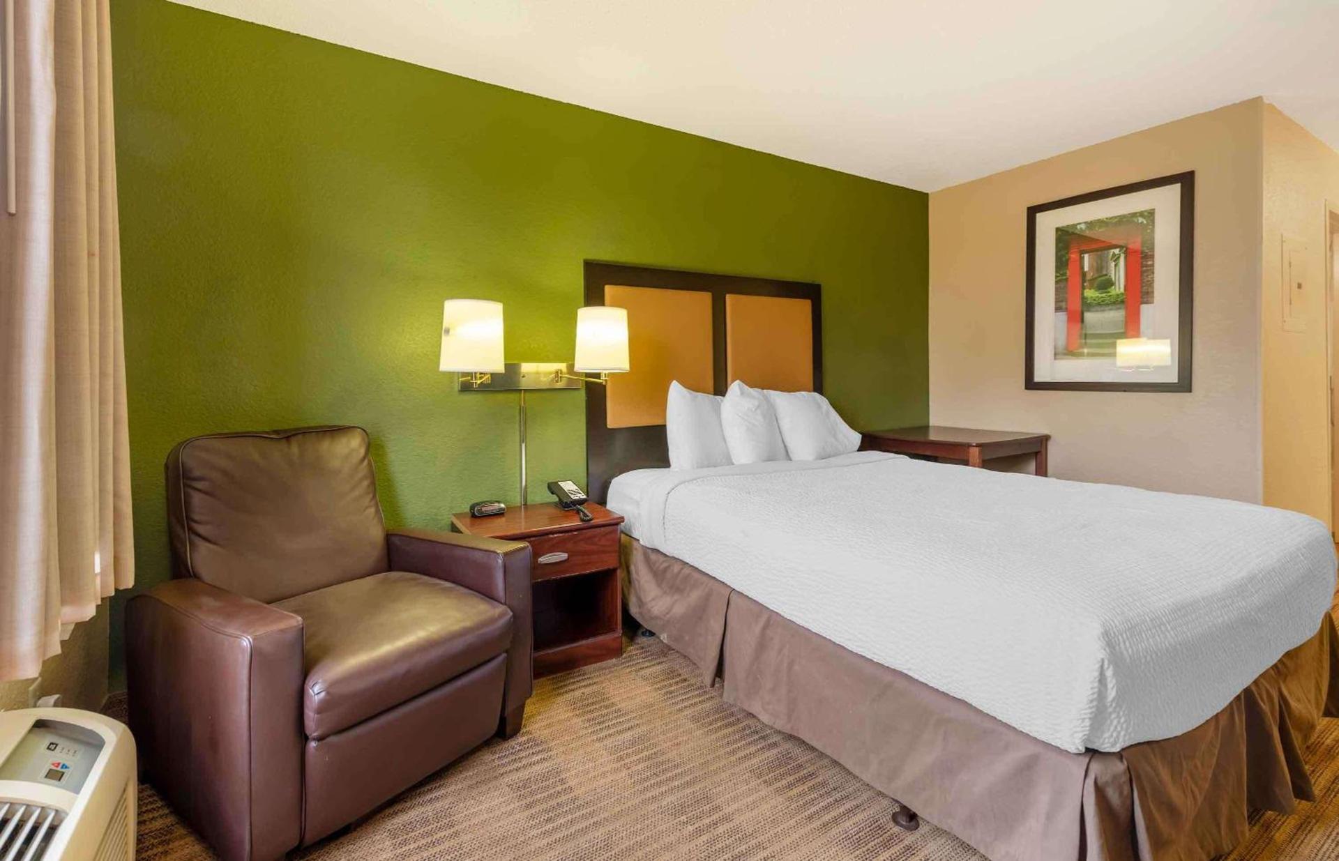 Studio 6 Extended Stay Minneapolis Airport Eagan MN photo 12