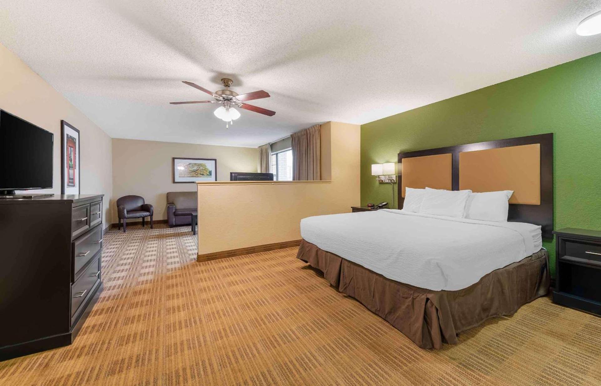 Studio 6 Extended Stay Minneapolis Airport Eagan MN photo 20