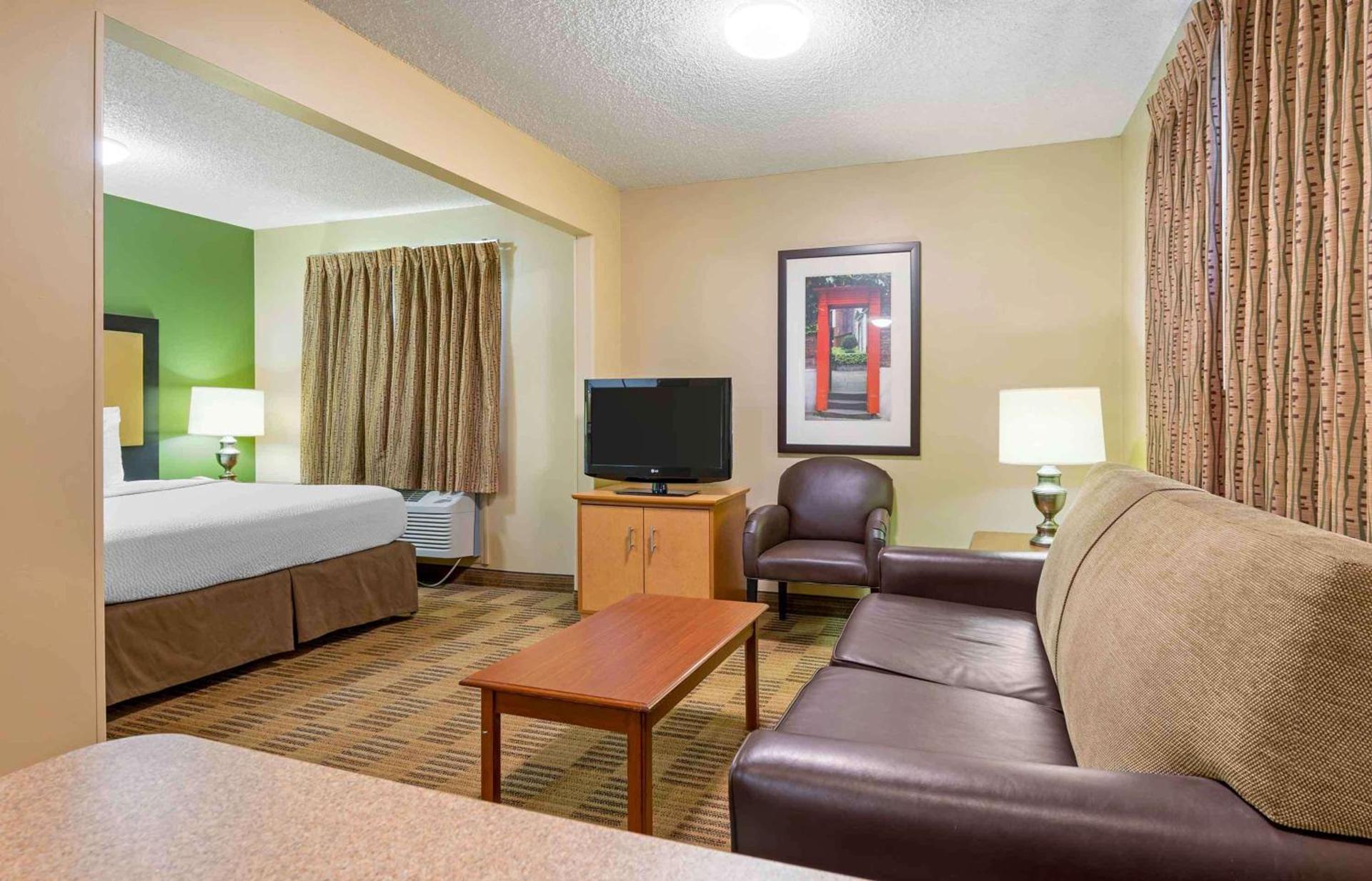 Extended Stay America Suites - Chicago - Lombard - Yorktown Center photo 22