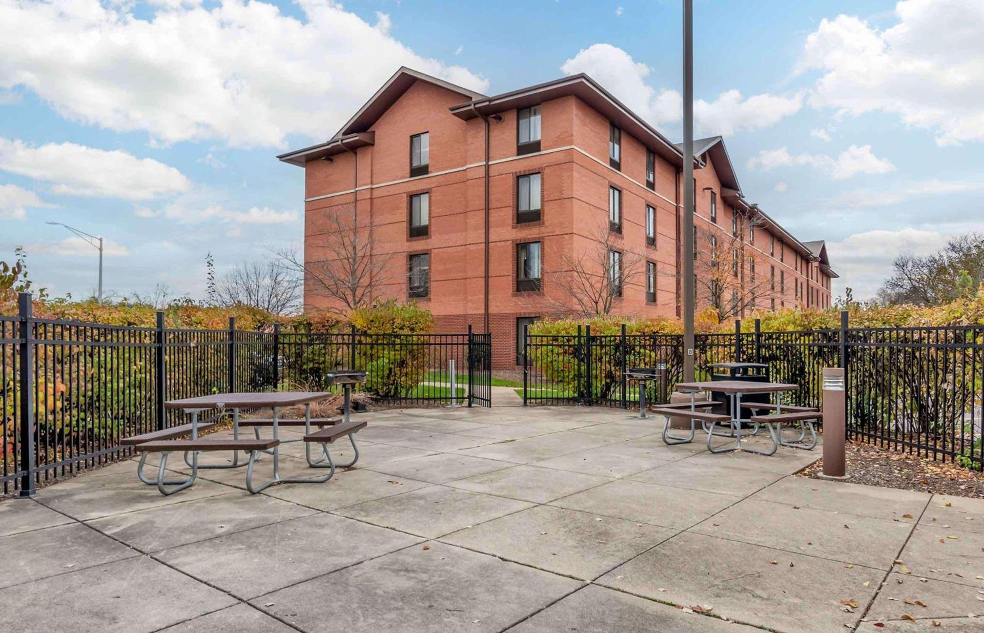 Extended Stay America Suites - Chicago - Lombard - Yorktown Center photo 39