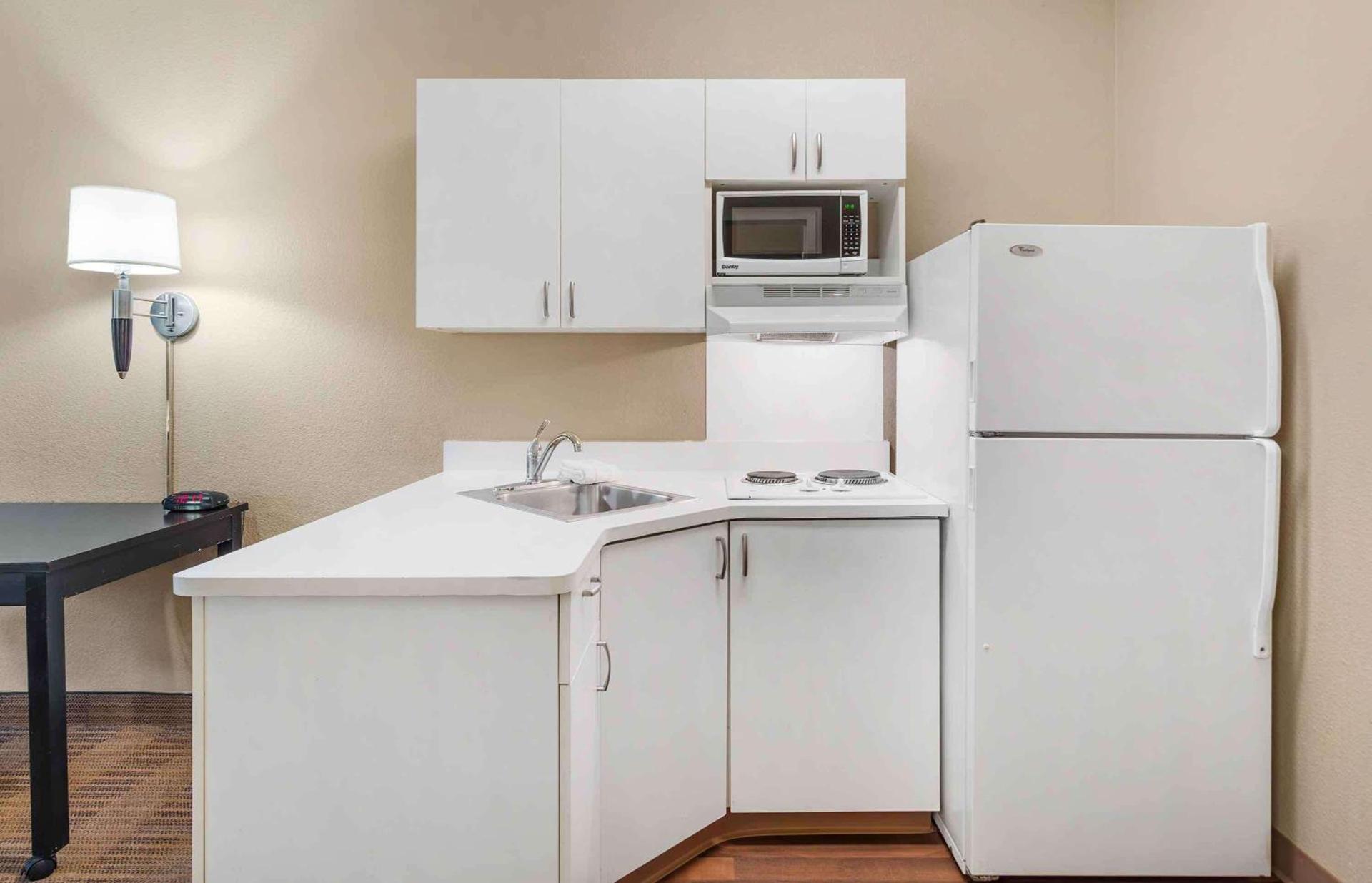 Studio 6 Corporate Extended Stay Chicago Lisle IL photo 23