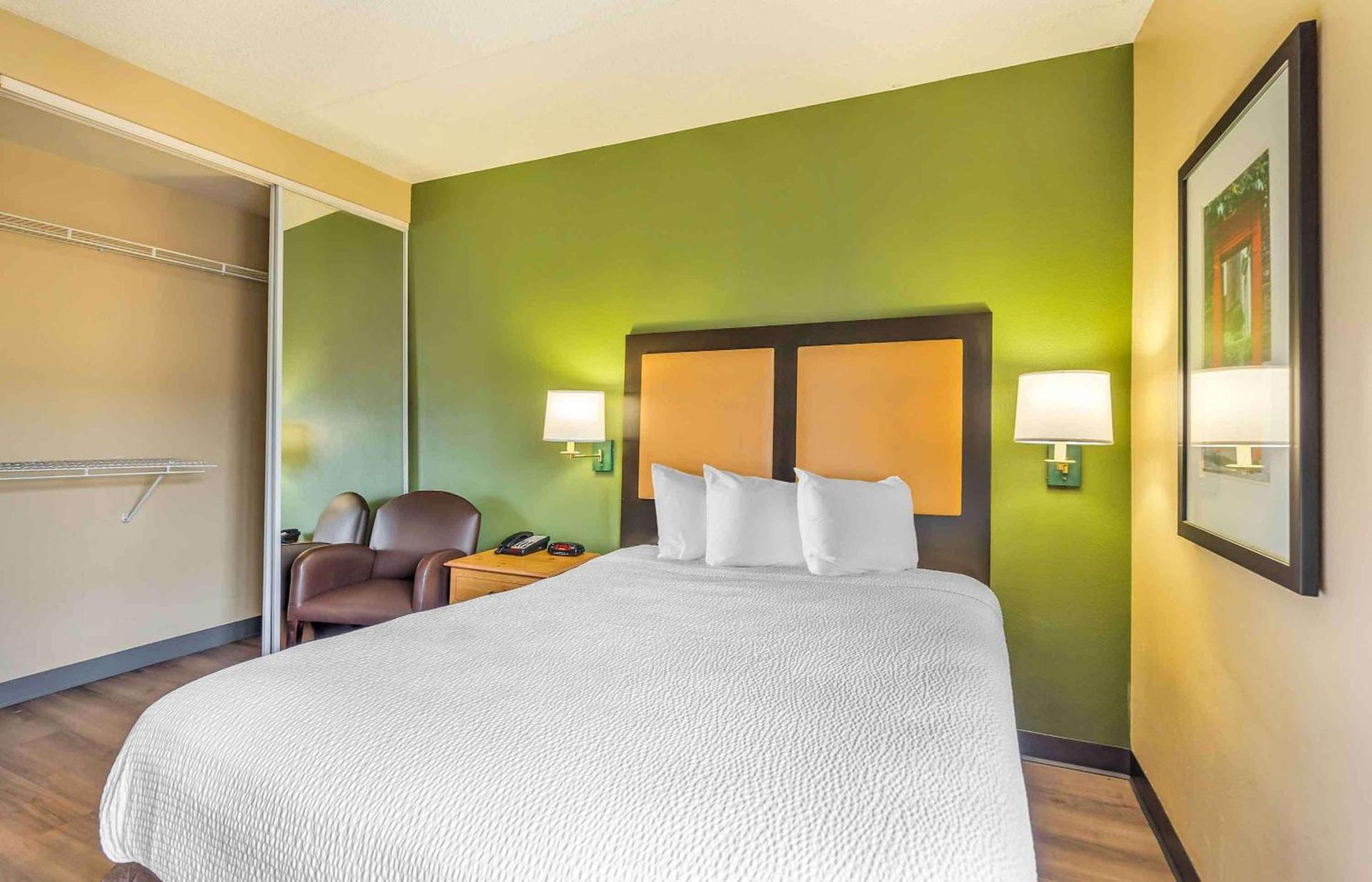 Extended Stay America Select Suites - Chicago - Lombard - Oakbrook photo 5