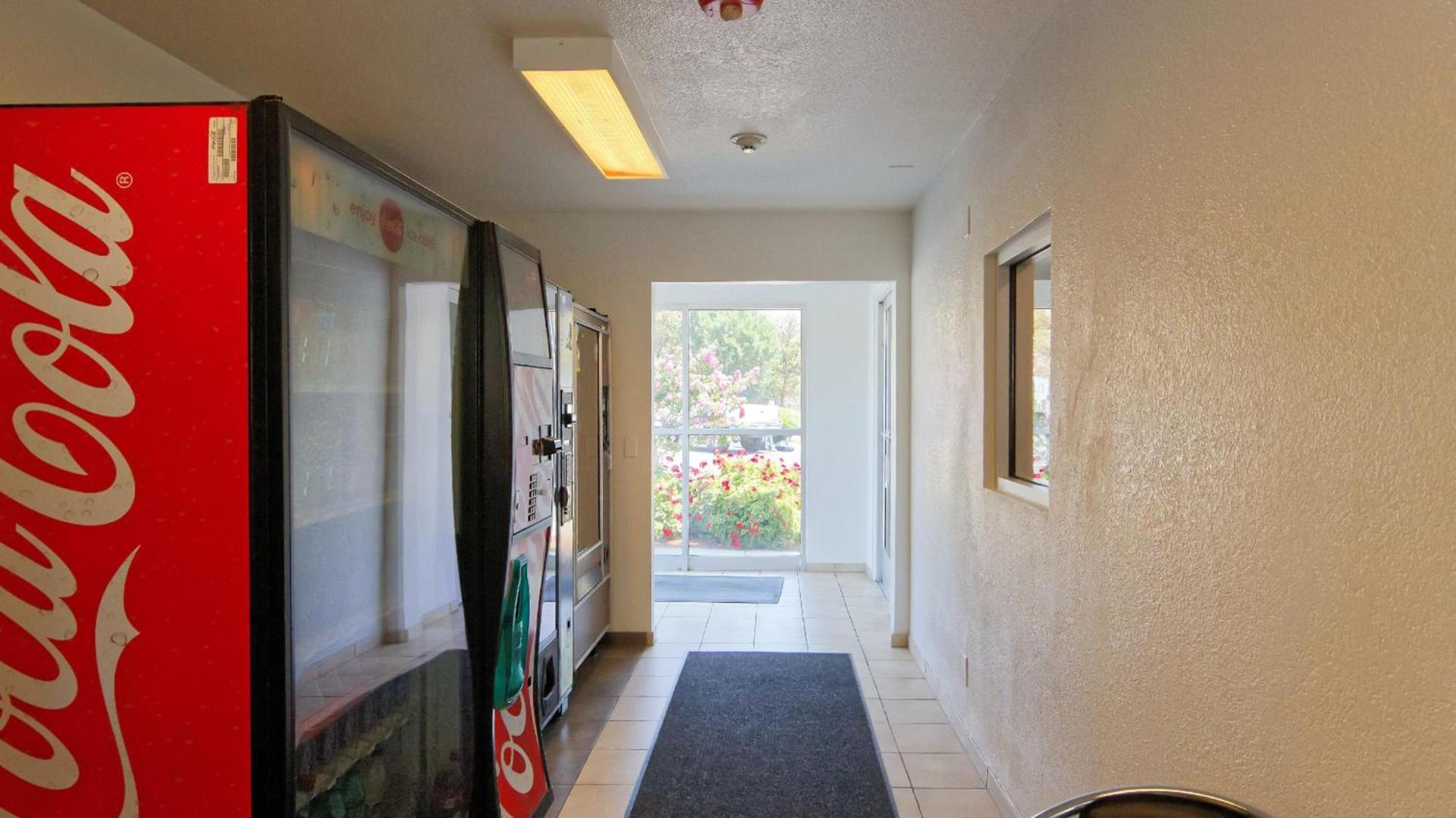 Motel 6-Chico, CA photo 25