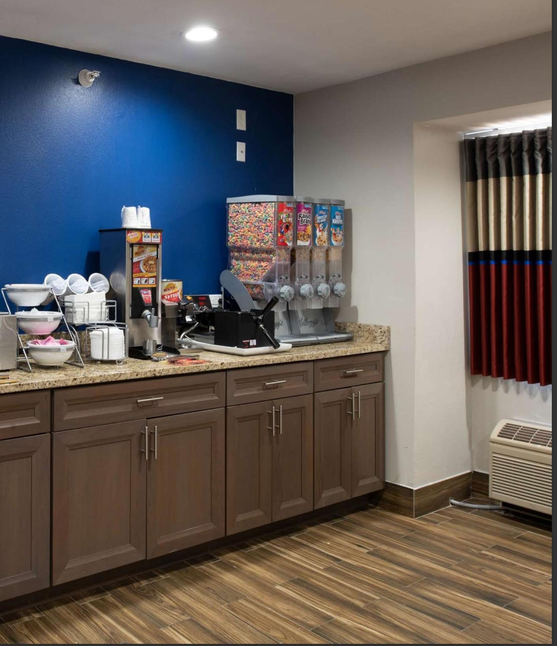 Microtel Inn & Suites by Wyndham Springfield photo 3