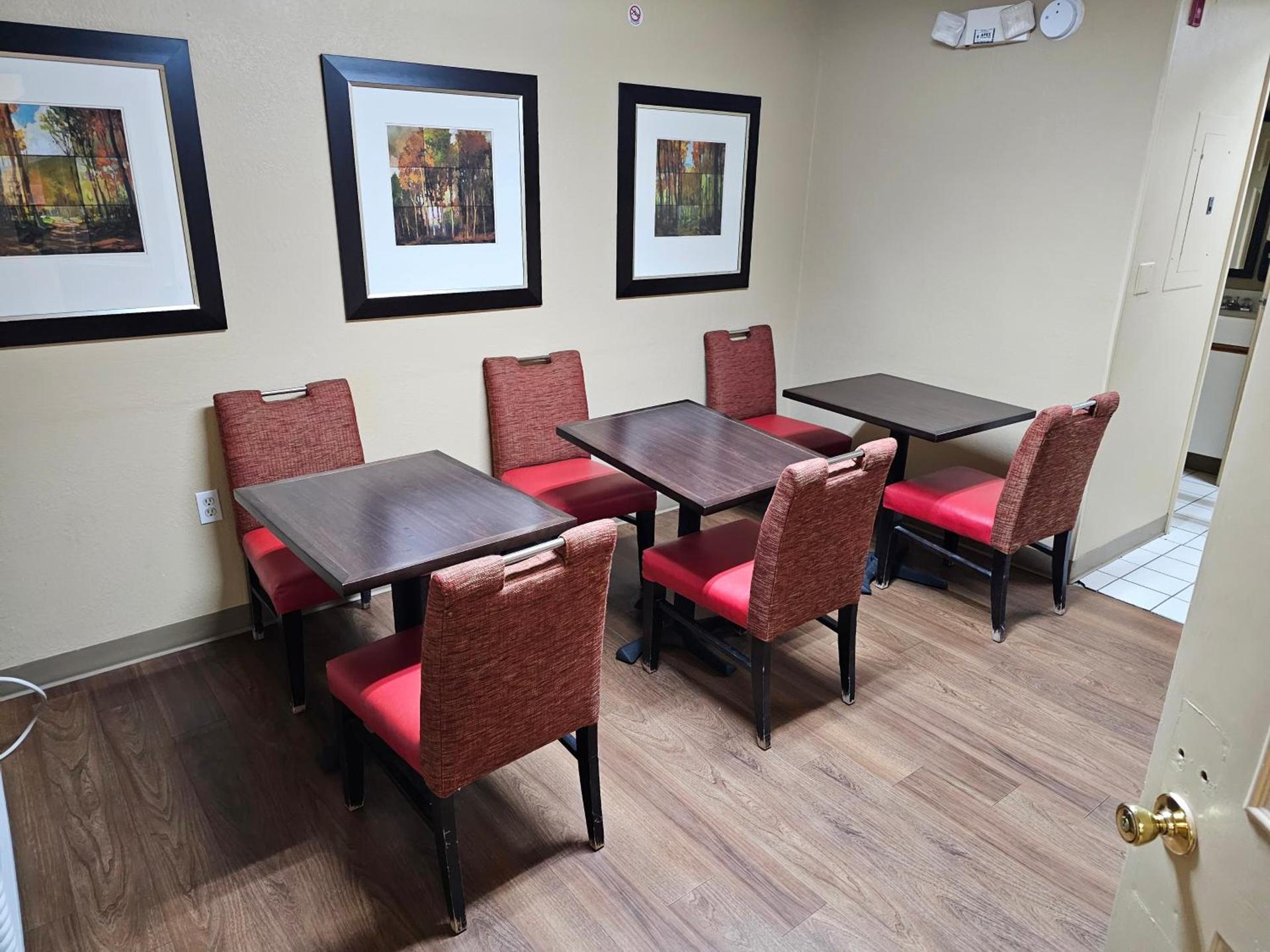 Suburban Studios Raleigh - Crabtree Valley photo 27