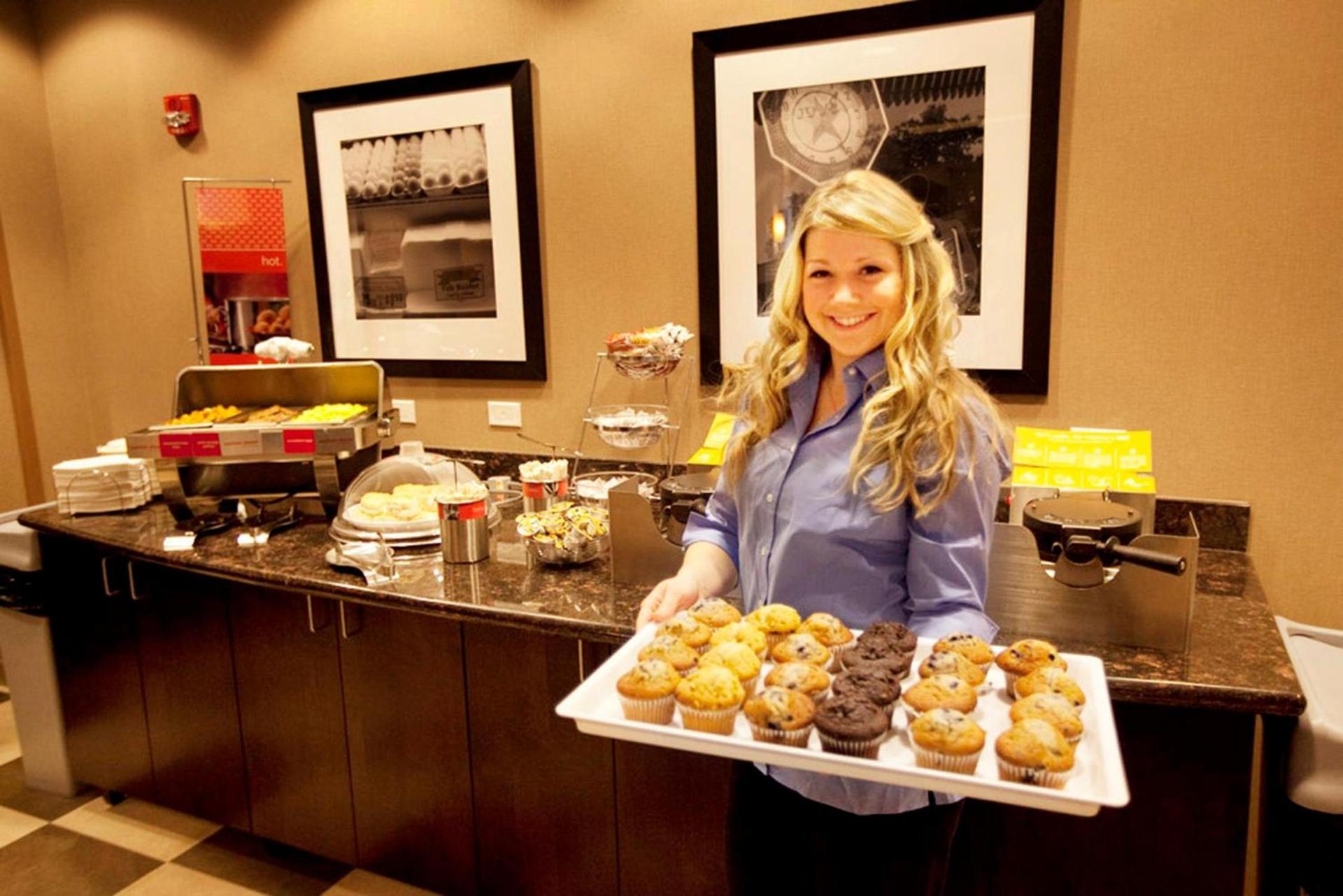 Hampton Inn & Suites by Hilton Seattle/Kent photo 32