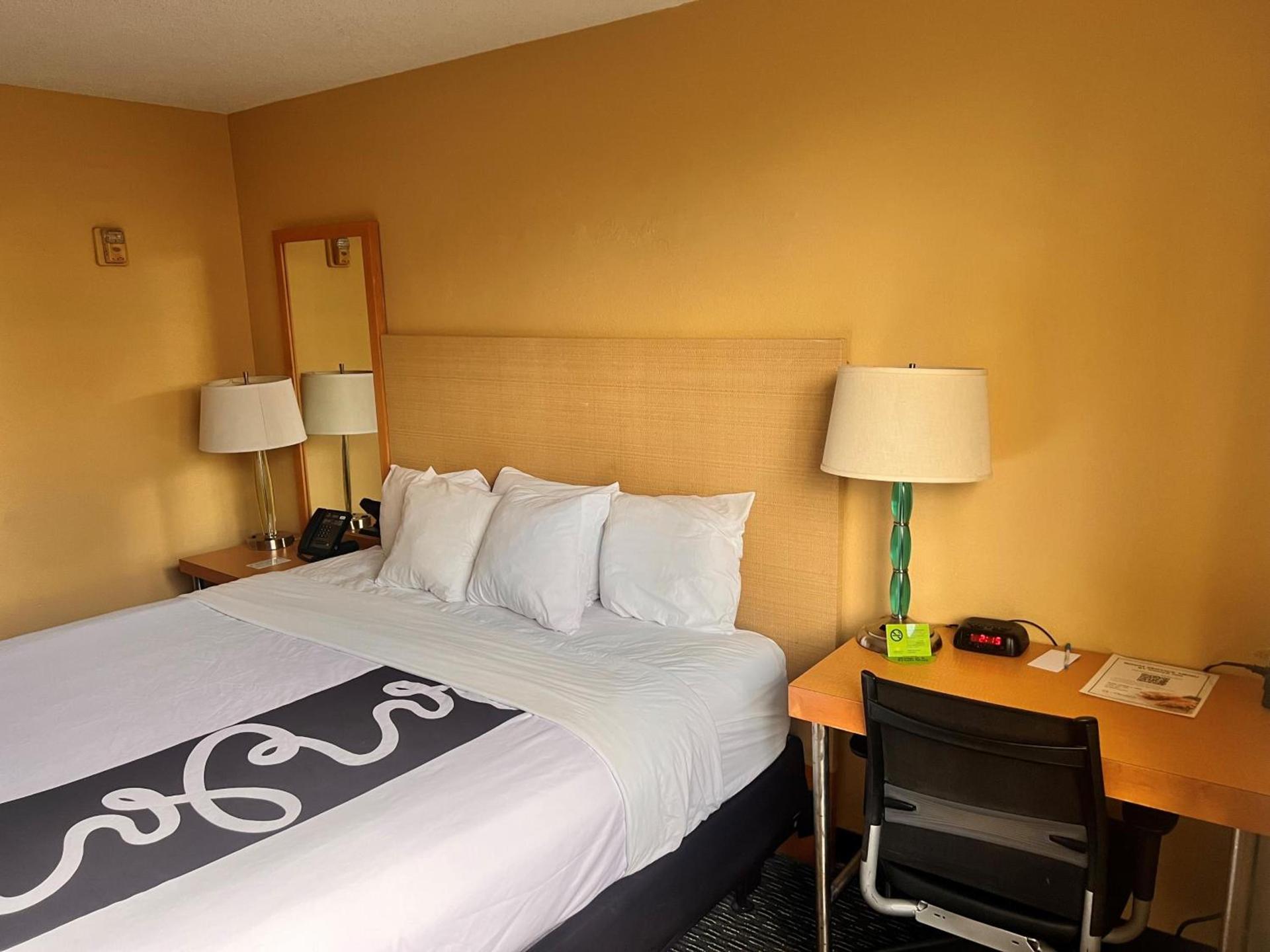 La Quinta by Wyndham West Palm Beach Airport photo 36