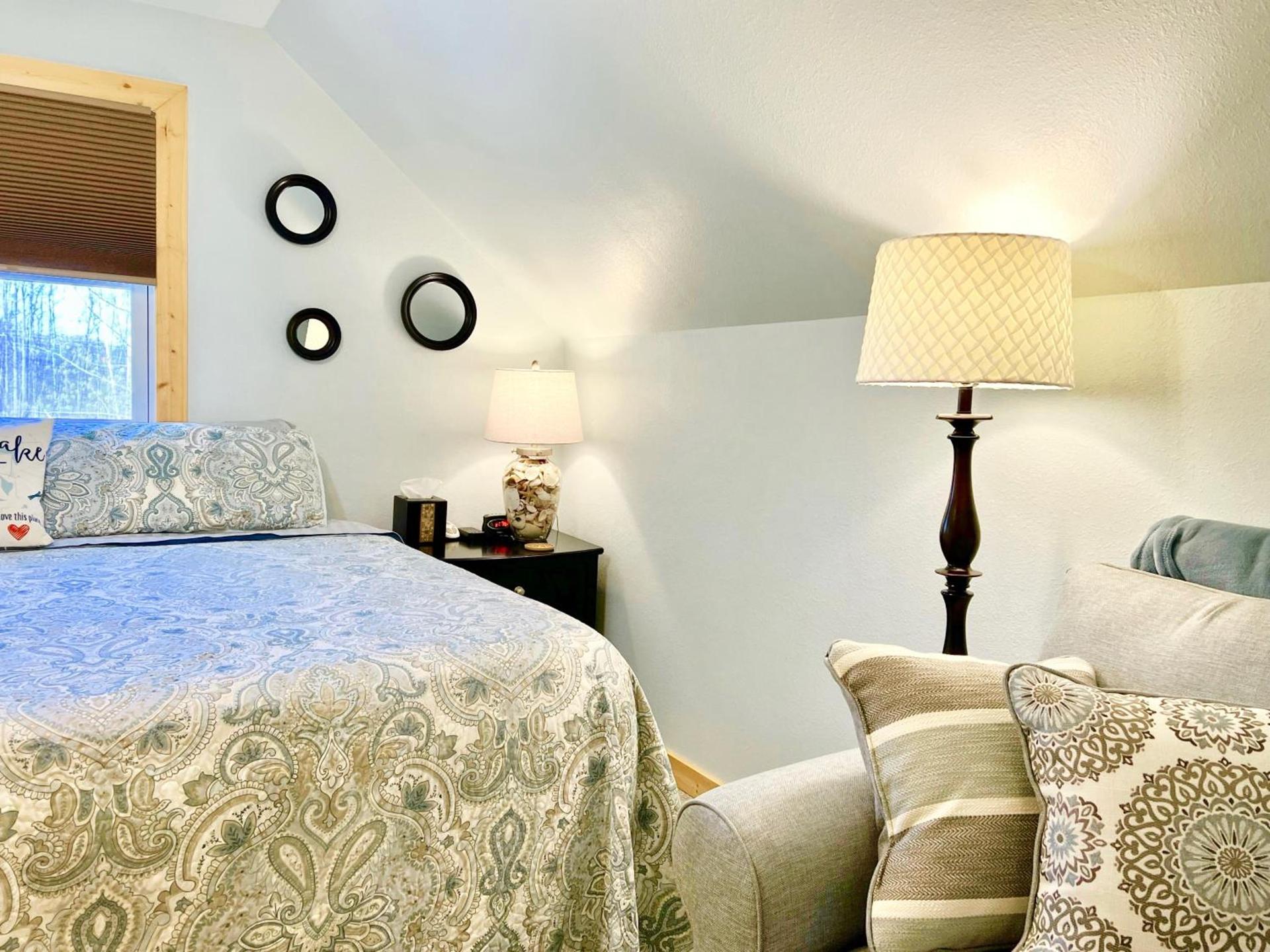 The Torch Lake Bed and Breakfast photo 47