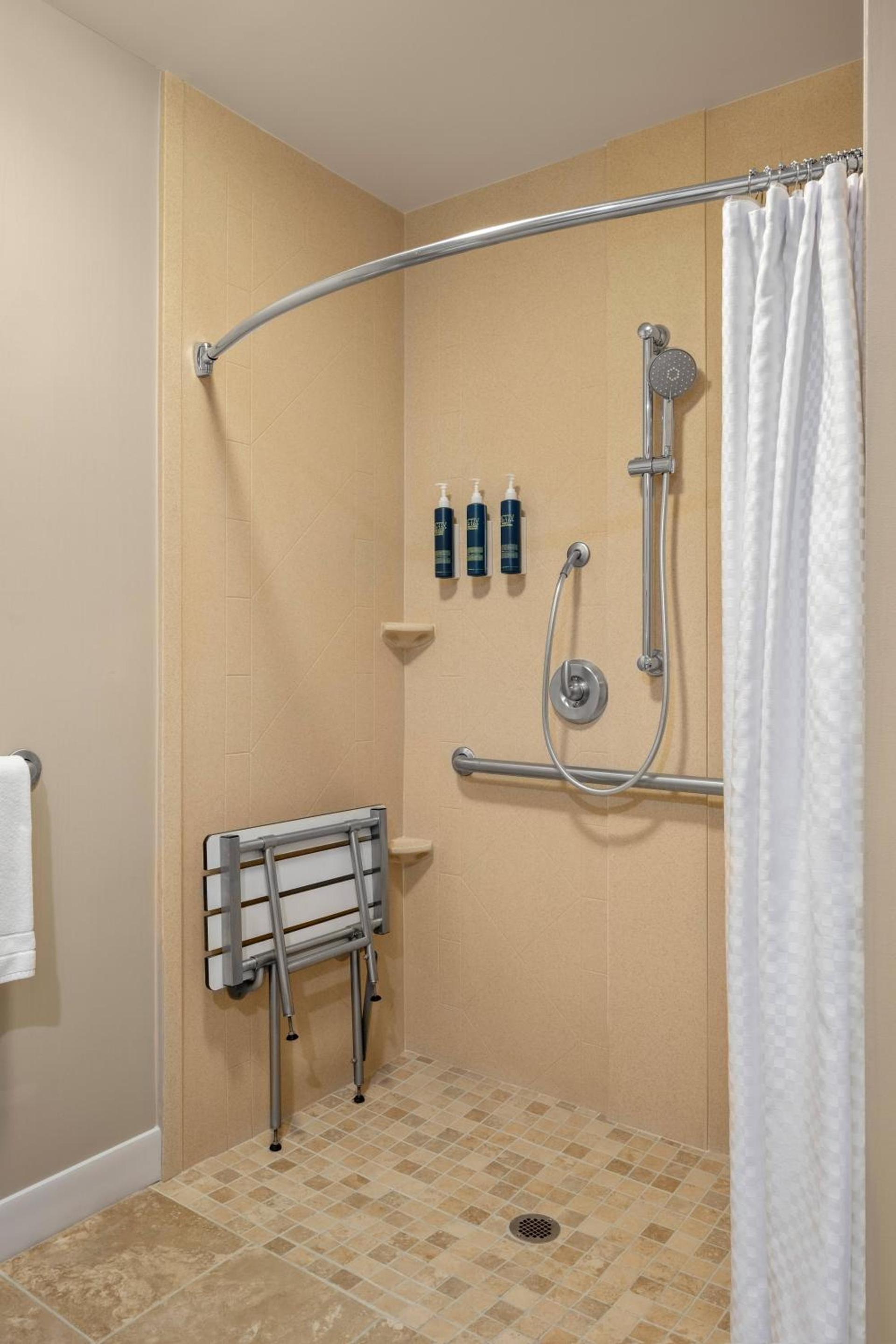 Four Points by Sheraton Chicago Westchester/Oak Brook photo 15